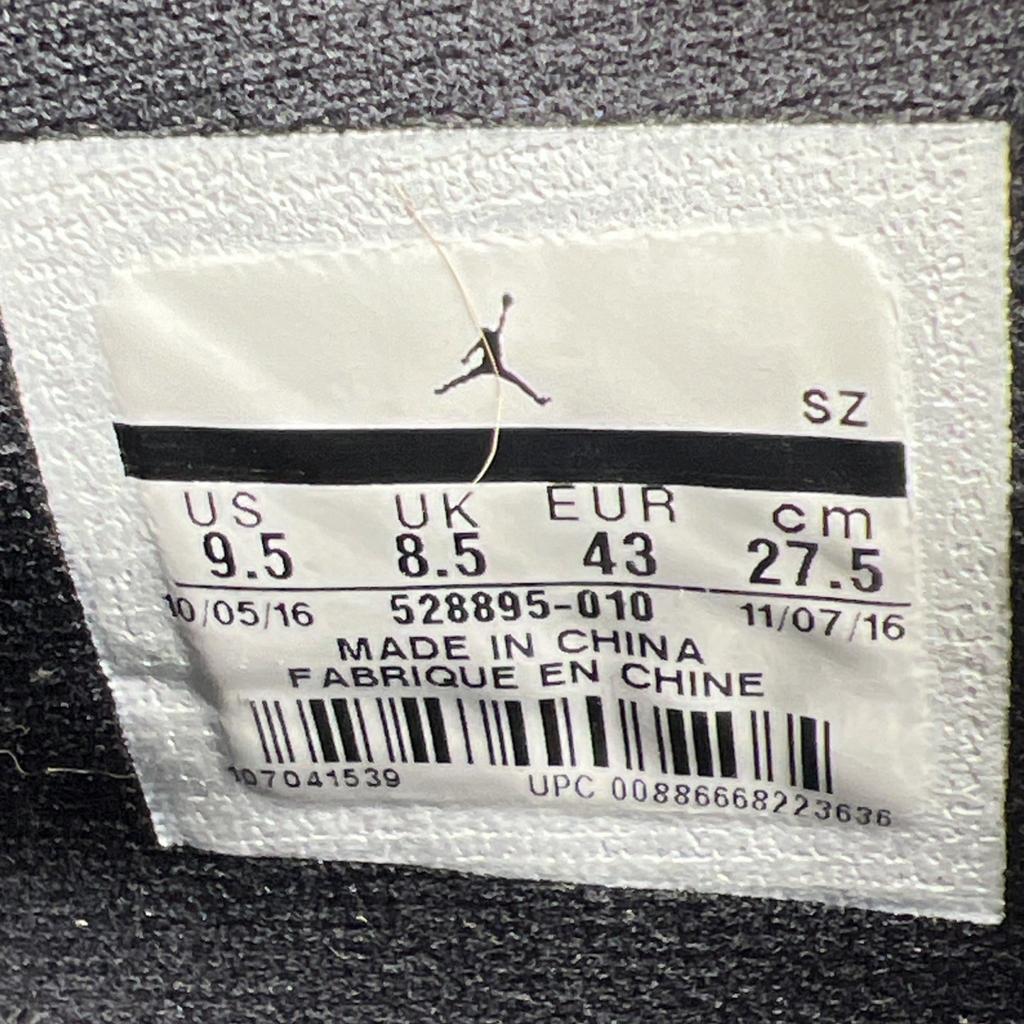 Size 9.5 - Air Jordan 11 Retro Low Barons (529985-010)
