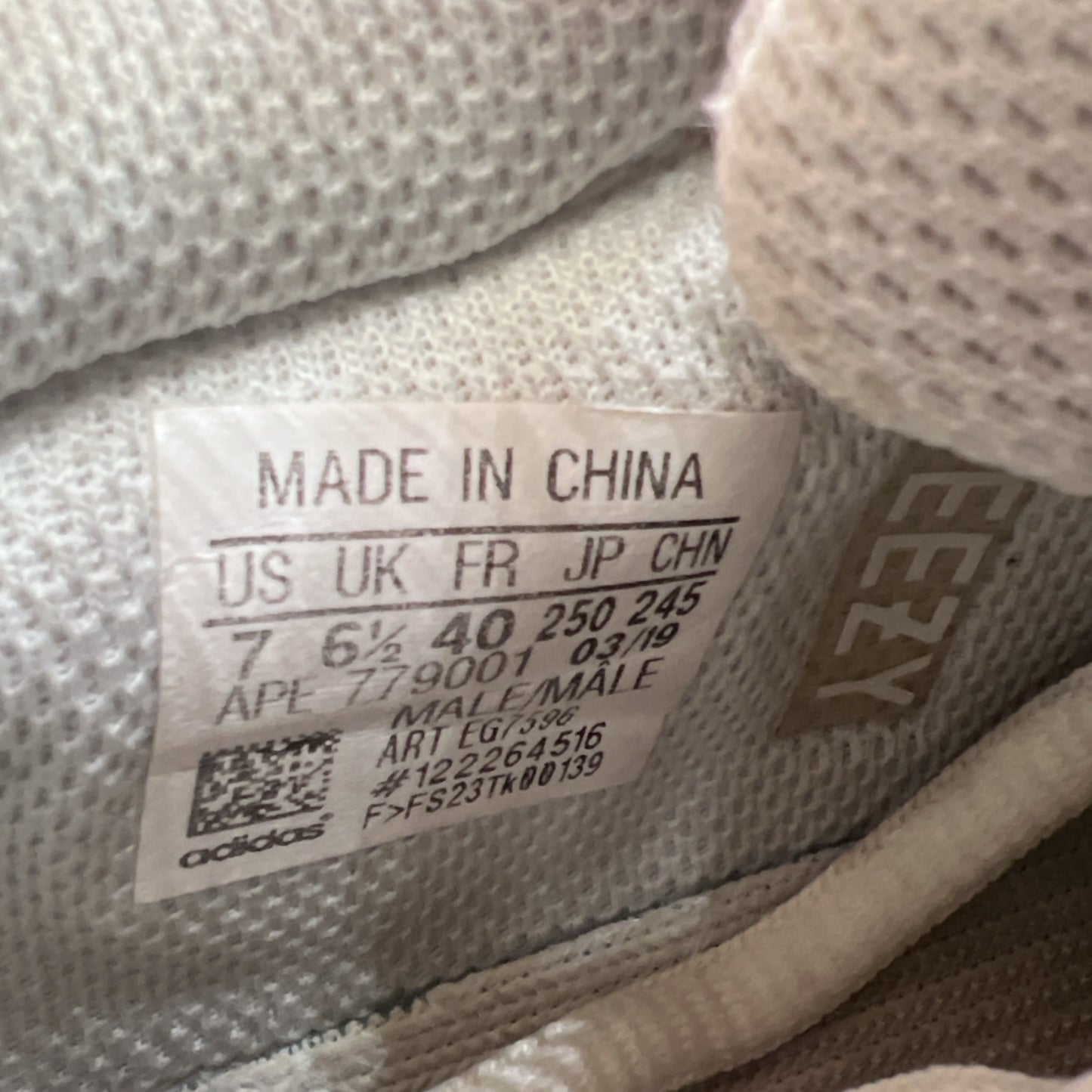 Size 7 - adidas Yeezy Boost 700 Low Analog (EG7596)