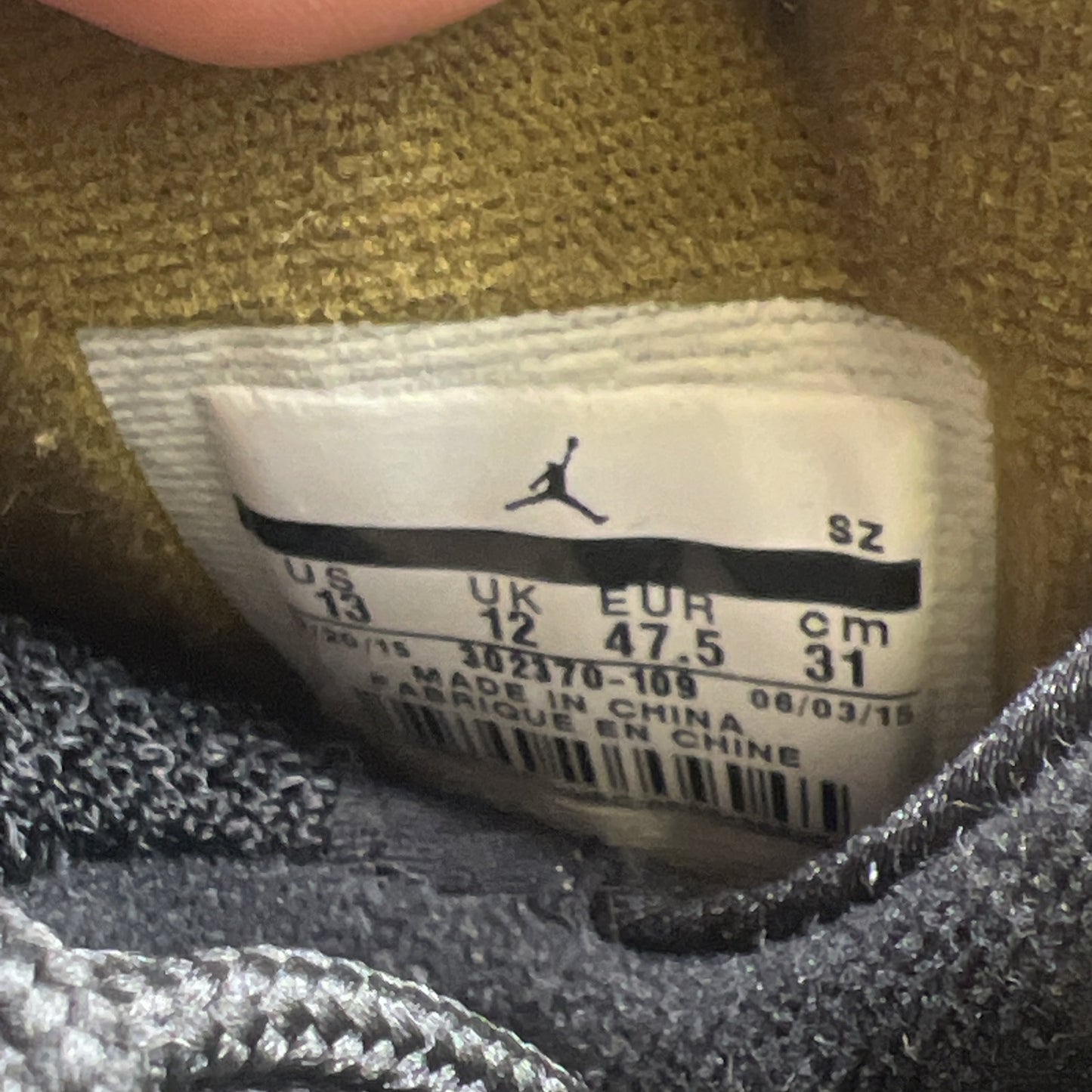 Size 13 - Air Jordan 9 Retro Statue (302370-109)