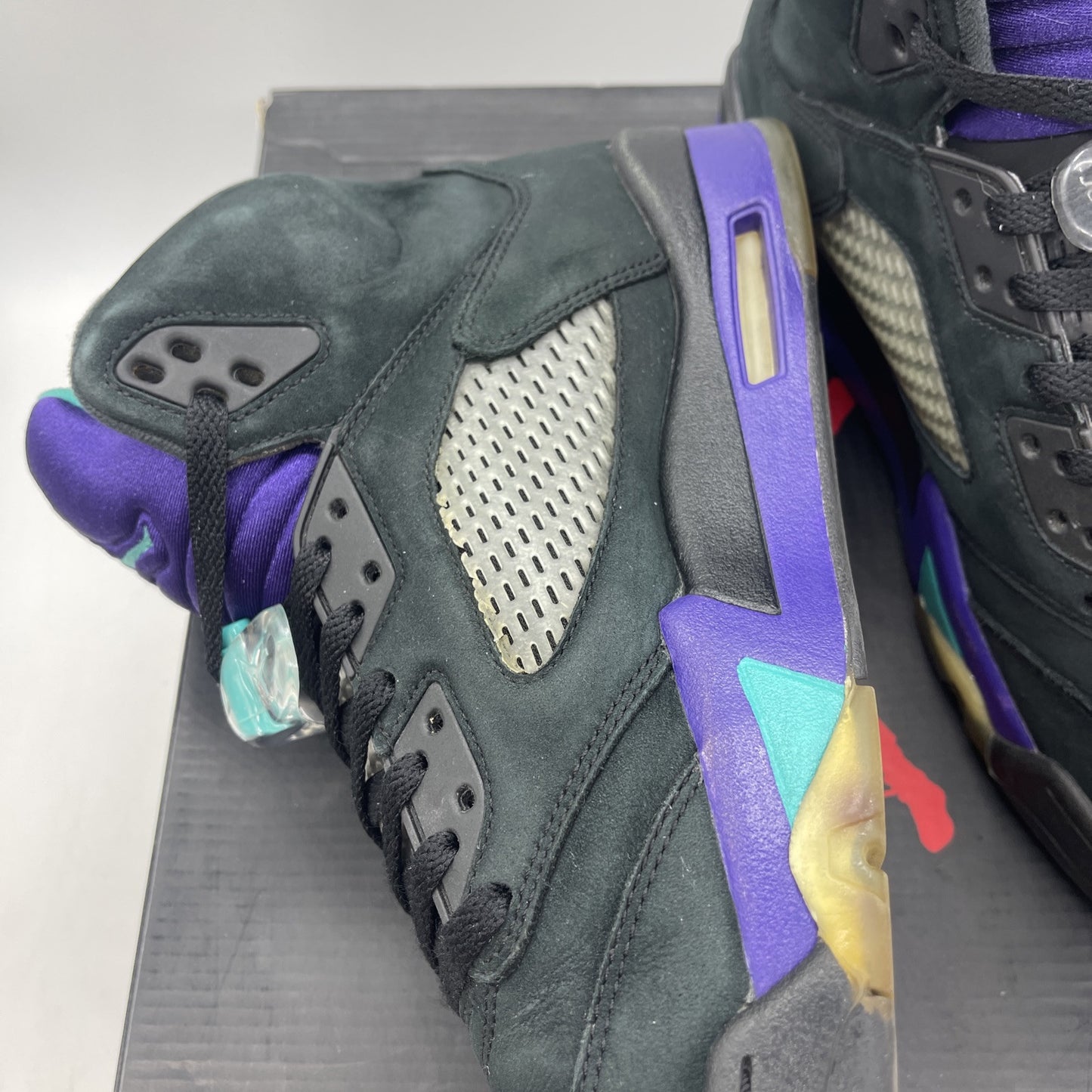 Size 10 - Air Jordan 5 Retro Black Grape Purple Suede (136027-007)