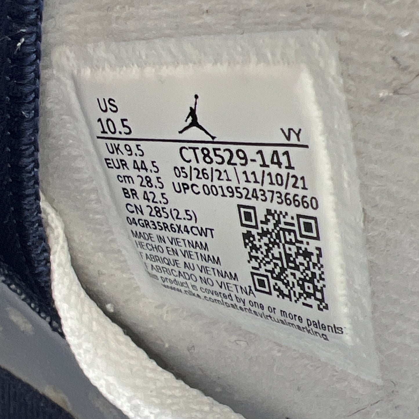 Size 10.5 - Air Jordan 6 Retro Midnight Navy (CT8529-141)