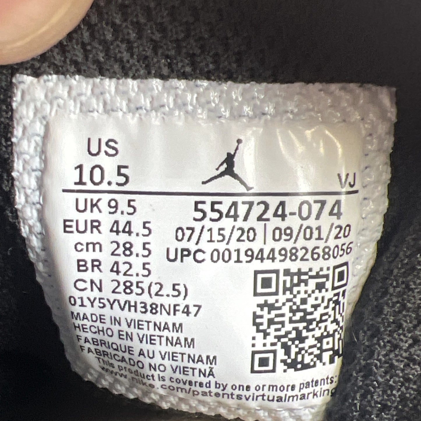 Size 10.5 - Air Jordan 1 Mid Banned 2020 (554724-074)