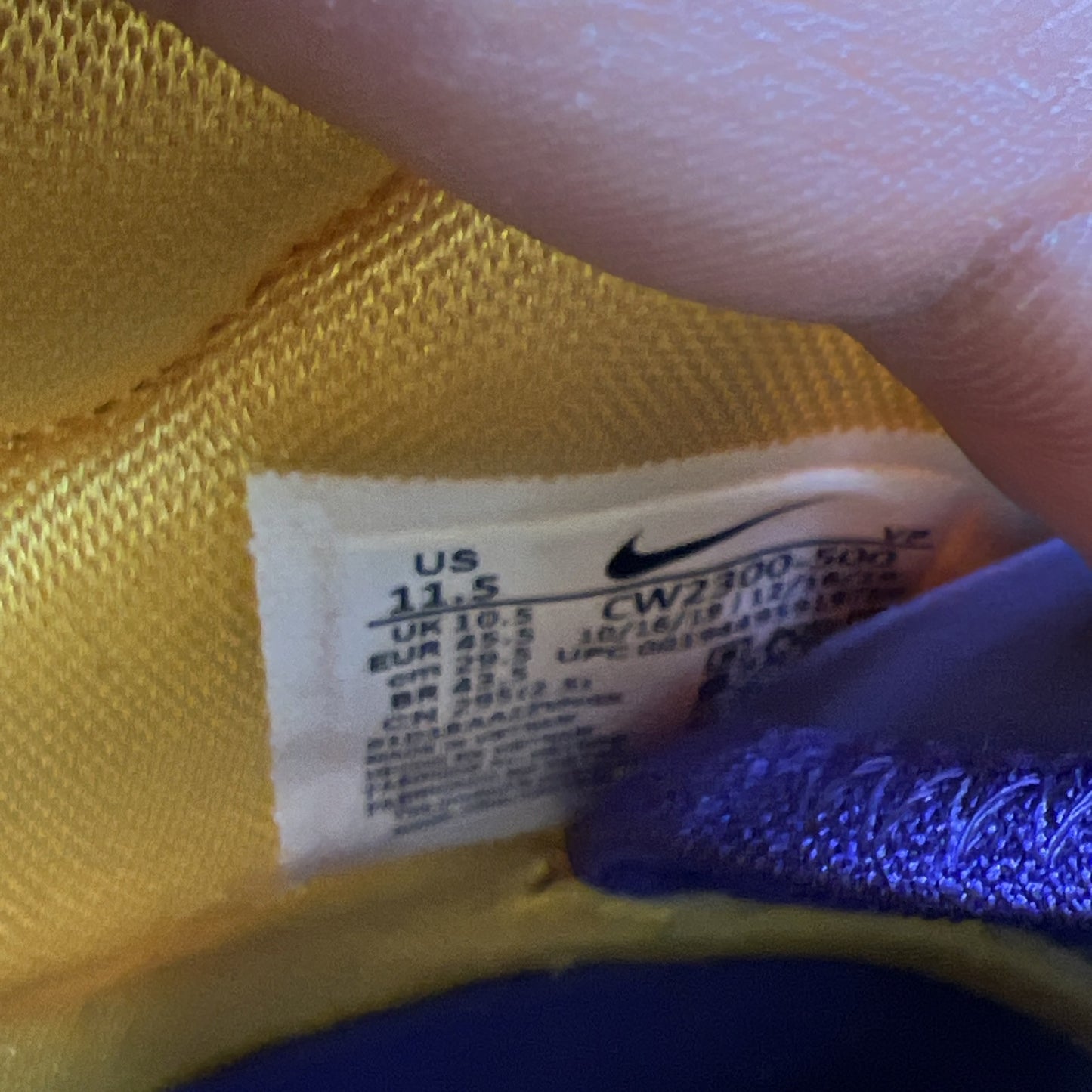 Size 11.5 - Nike LeBron 7 QS Media Day (CW2300-500)