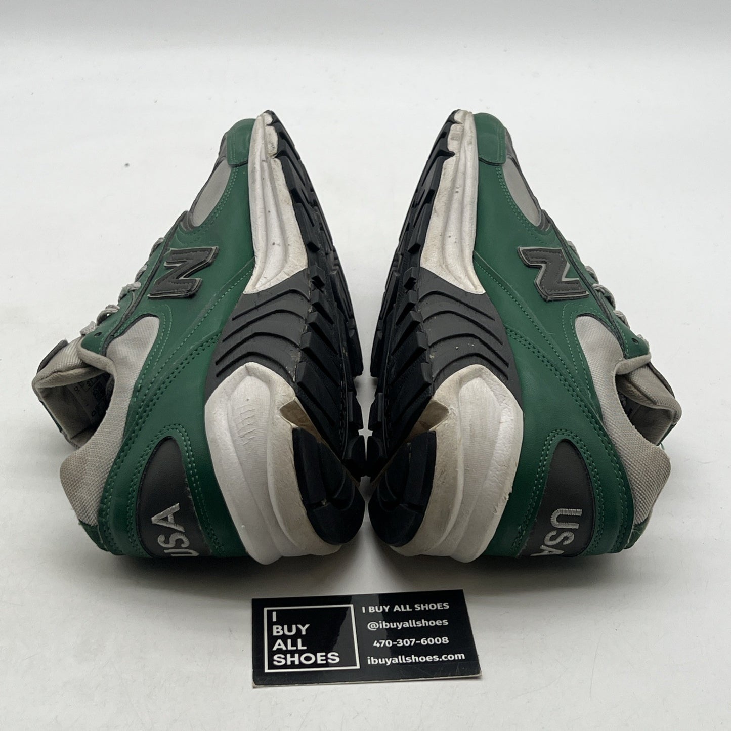 Size 11 - New Balance 2002R Vintage Leather Pack Green (M498GC)
