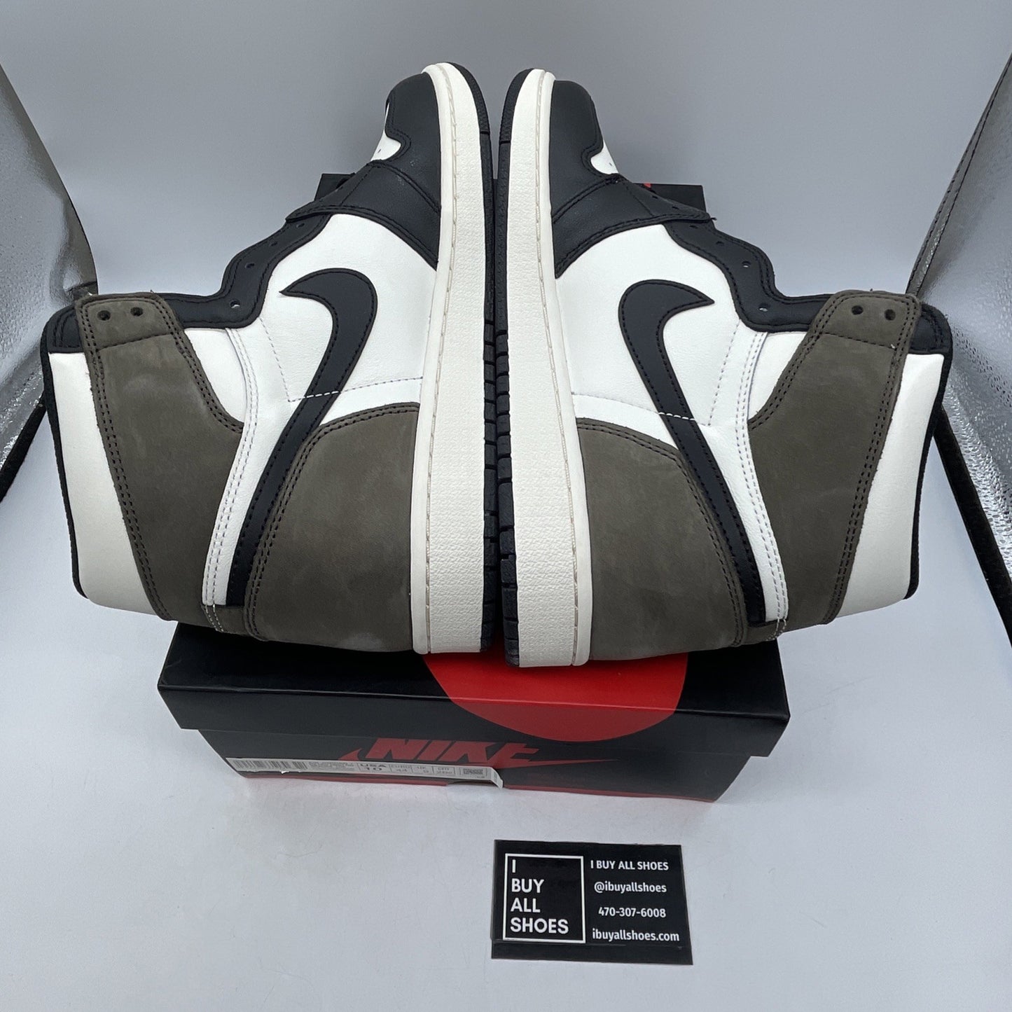 Size 10 - Air Jordan 1 Retro OG High Dark Mocha (555088-105)