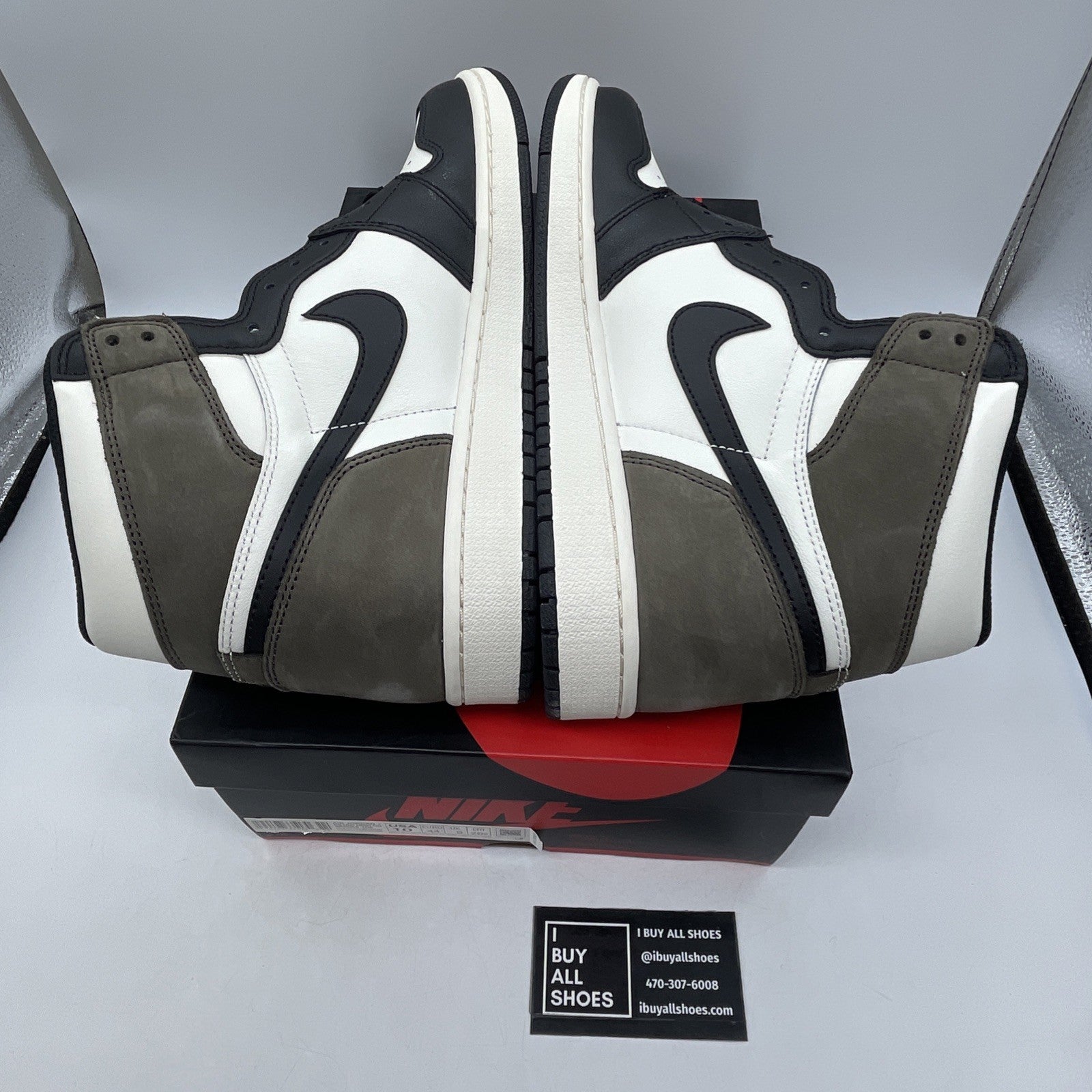 Size 10 - Air Jordan 1 Retro OG High Dark Mocha (555088-105)