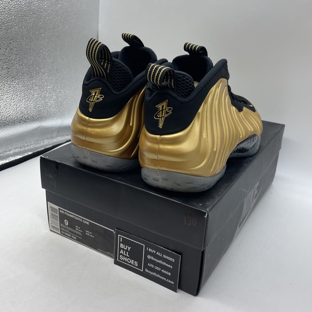 Size 9 - Nike Air Foamposite One Metallic Gold (314996-700)