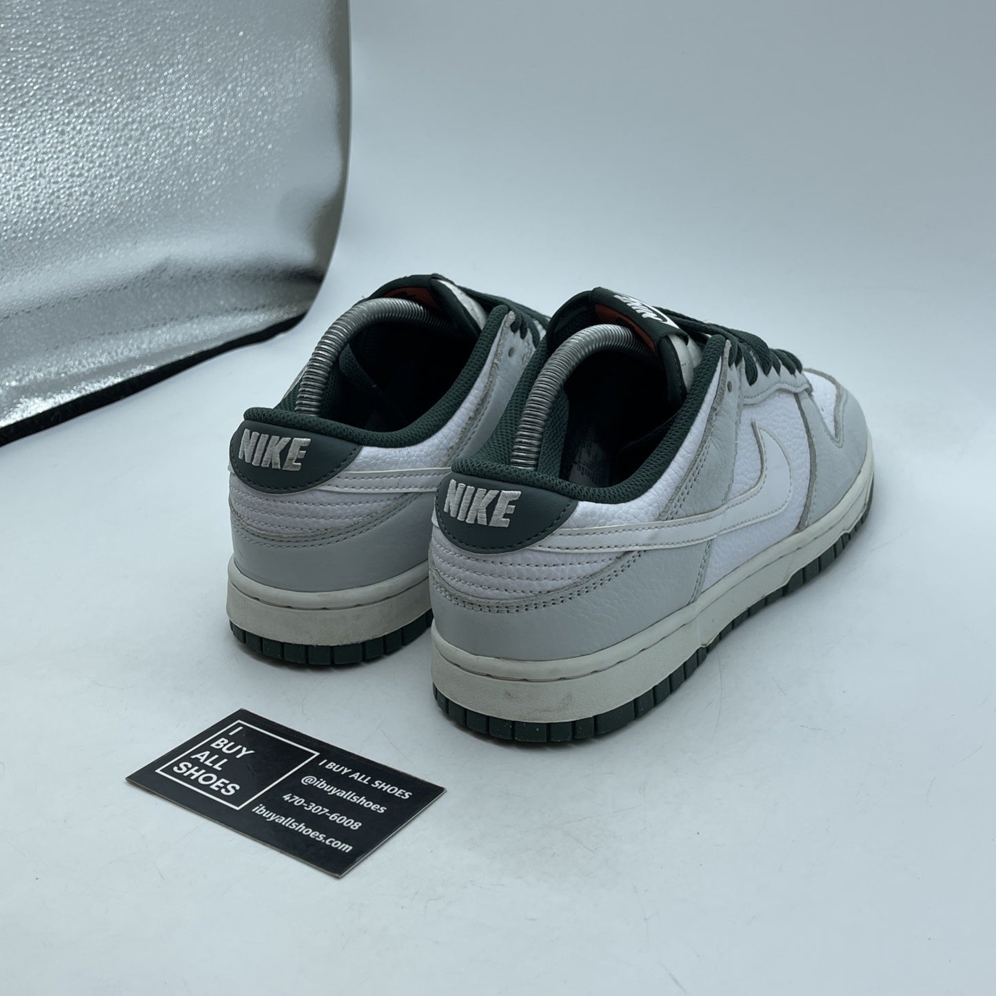 Size 8 - Nike Dunk SE Low Photon Dust Vintage Green Grey Leather (HF2874-001)