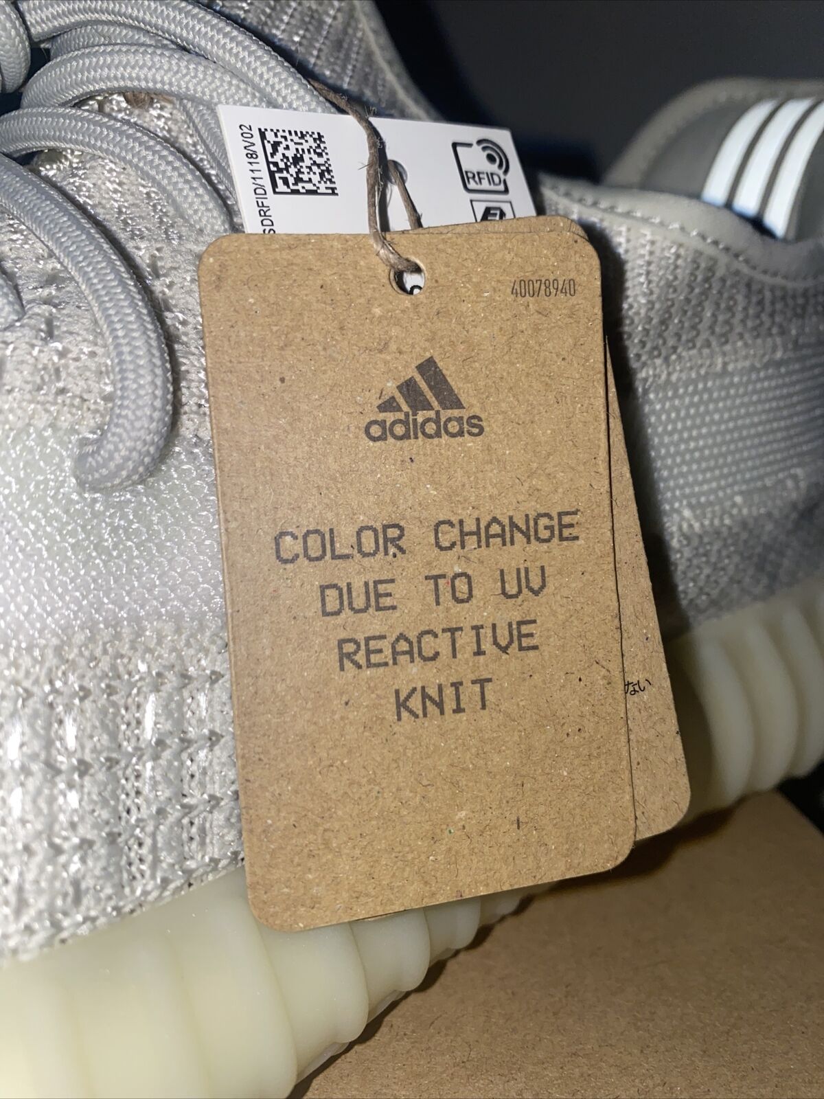 Adidas Yeezy Boost 350 V2 Light (Changes color In Sun) New Yellow White Pink Boo