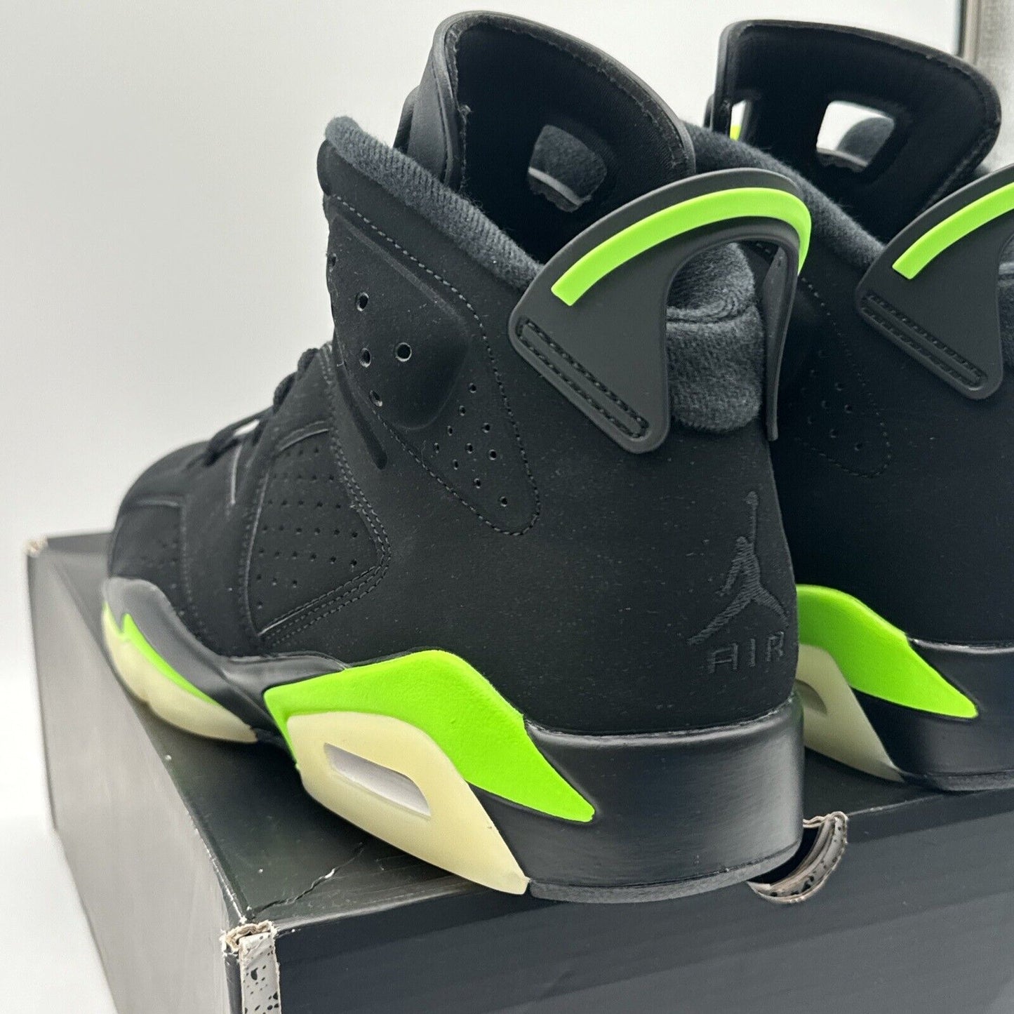 Size 9.5 - Jordan 6 Retro Electric Green 2021 Noir Black Suede All Black Neon Po