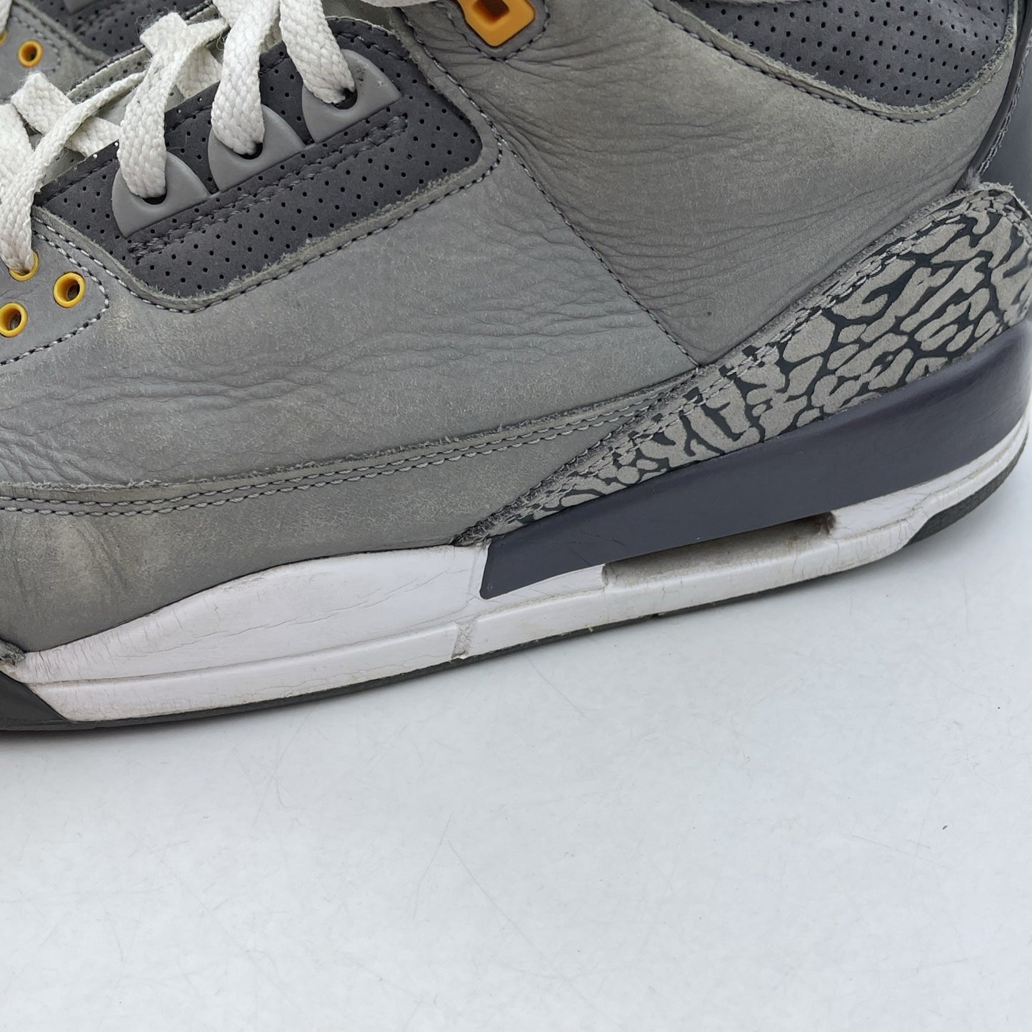 Size 11 - Jordan 3 Retro Mid Cool Grey Red Suede (CT8532-012)