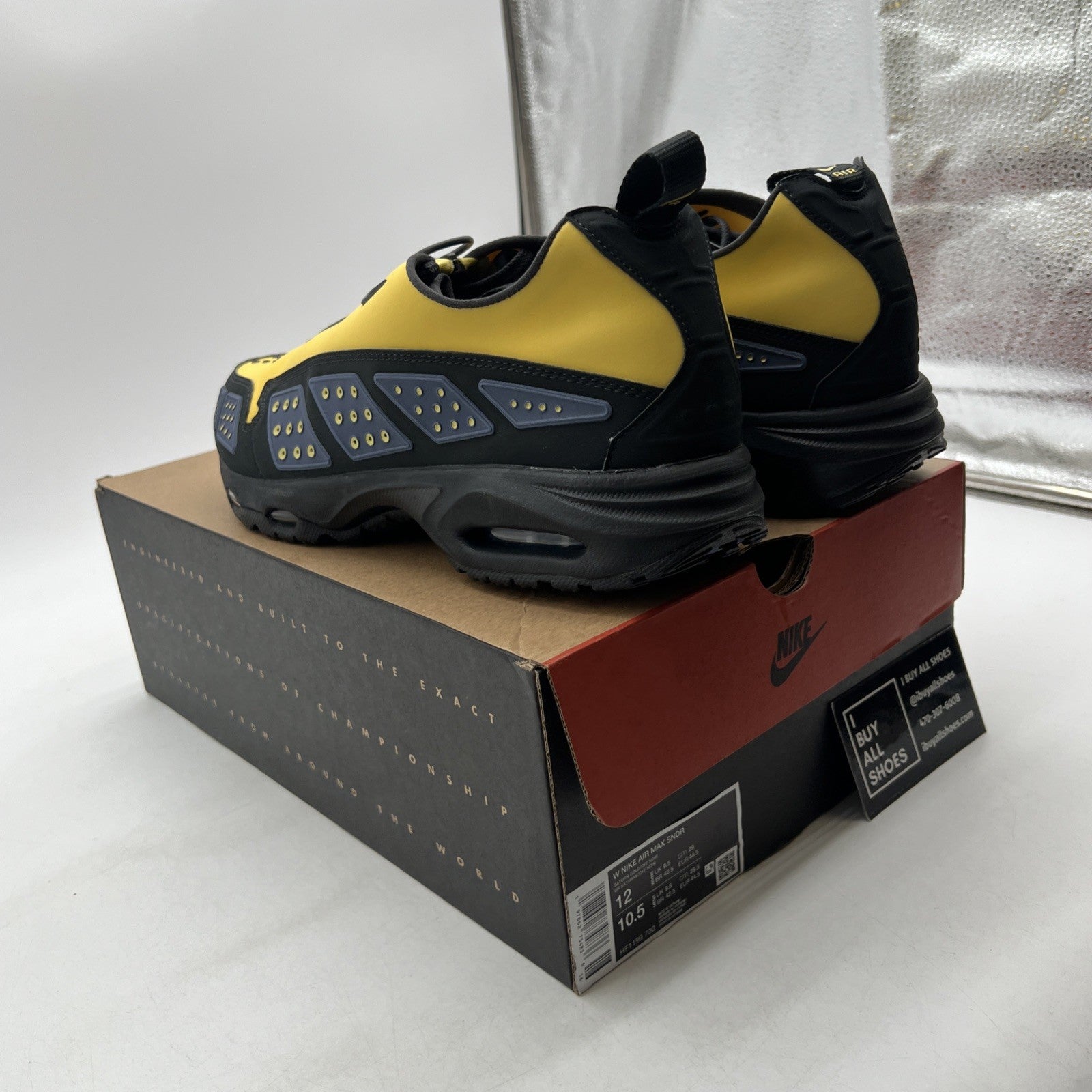 Size 12 - Nike Air Sunder Max Saturn Gold W (HF1199-700)