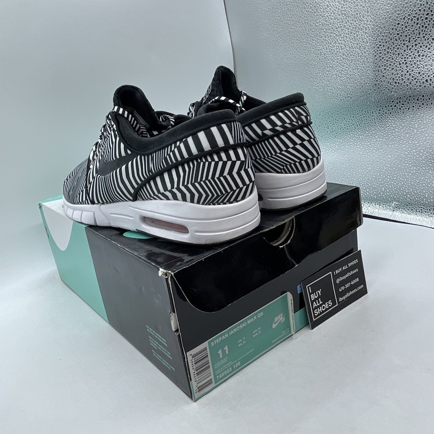 Size 11 - Nike SB Stefan Janoski Max Black (745955-100)