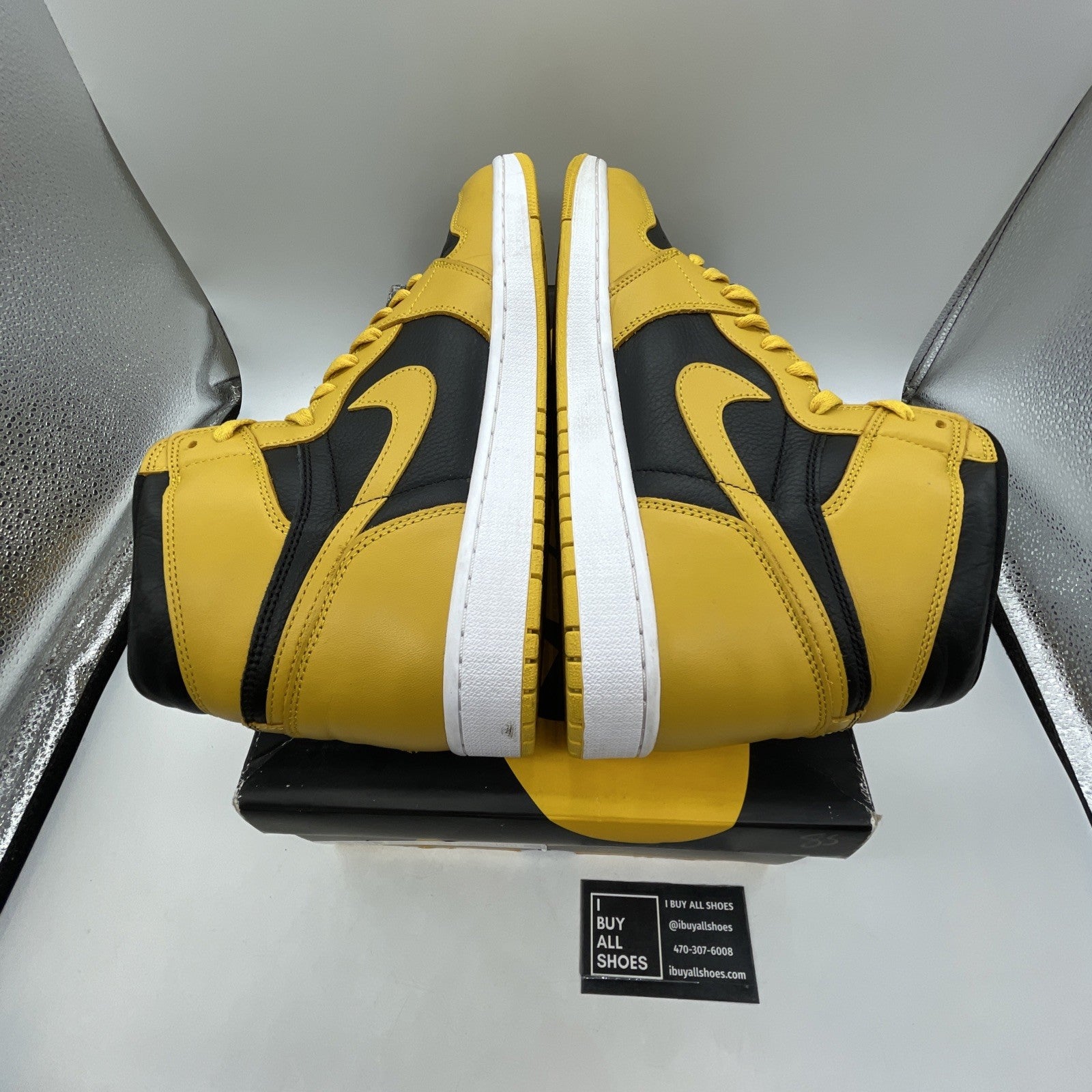 Size 13 - Air Jordan 1 Retro OG High Pollen (555088-701)