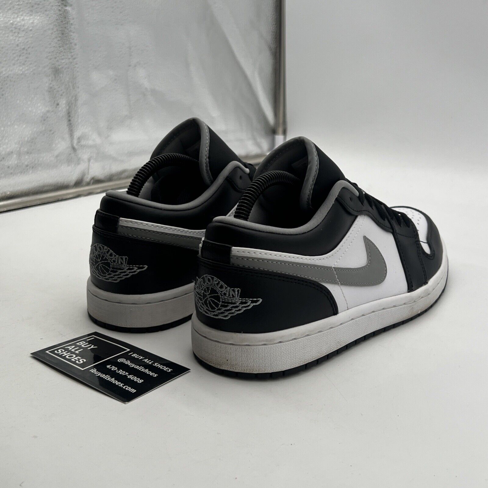 Size 8 - Air Jordan 1 Low Black Medium Grey (553558-040)