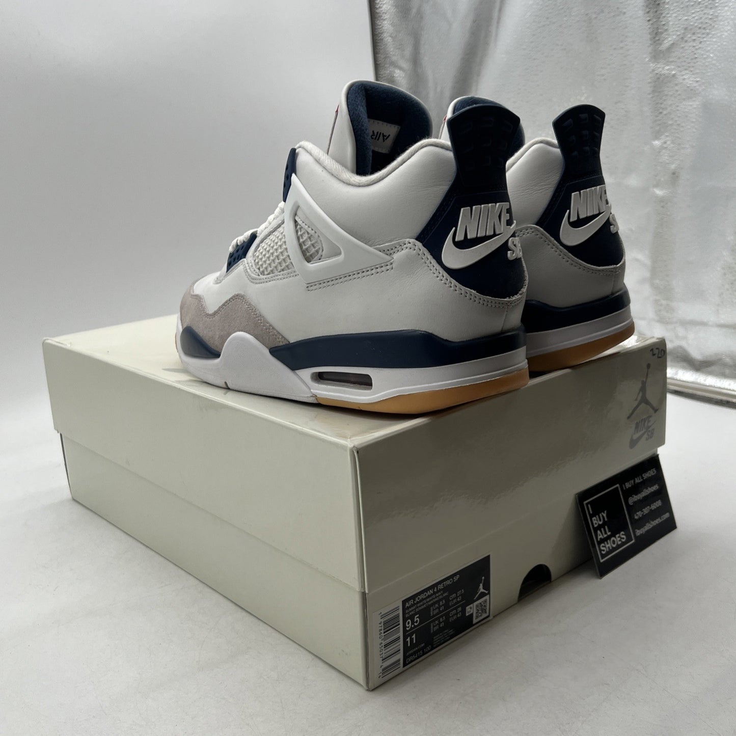 Size 9.5 - Nike SB x Air Jordan 4 Retro SP Navy (DR5415-100)