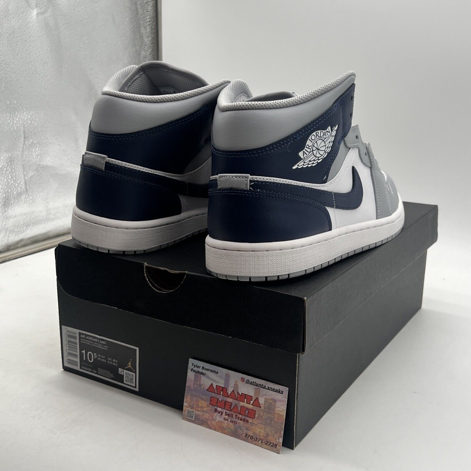 Size 10.5 - Air Jordan 1 Mid Wolf Grey Midnight Navy (DQ8426-104)