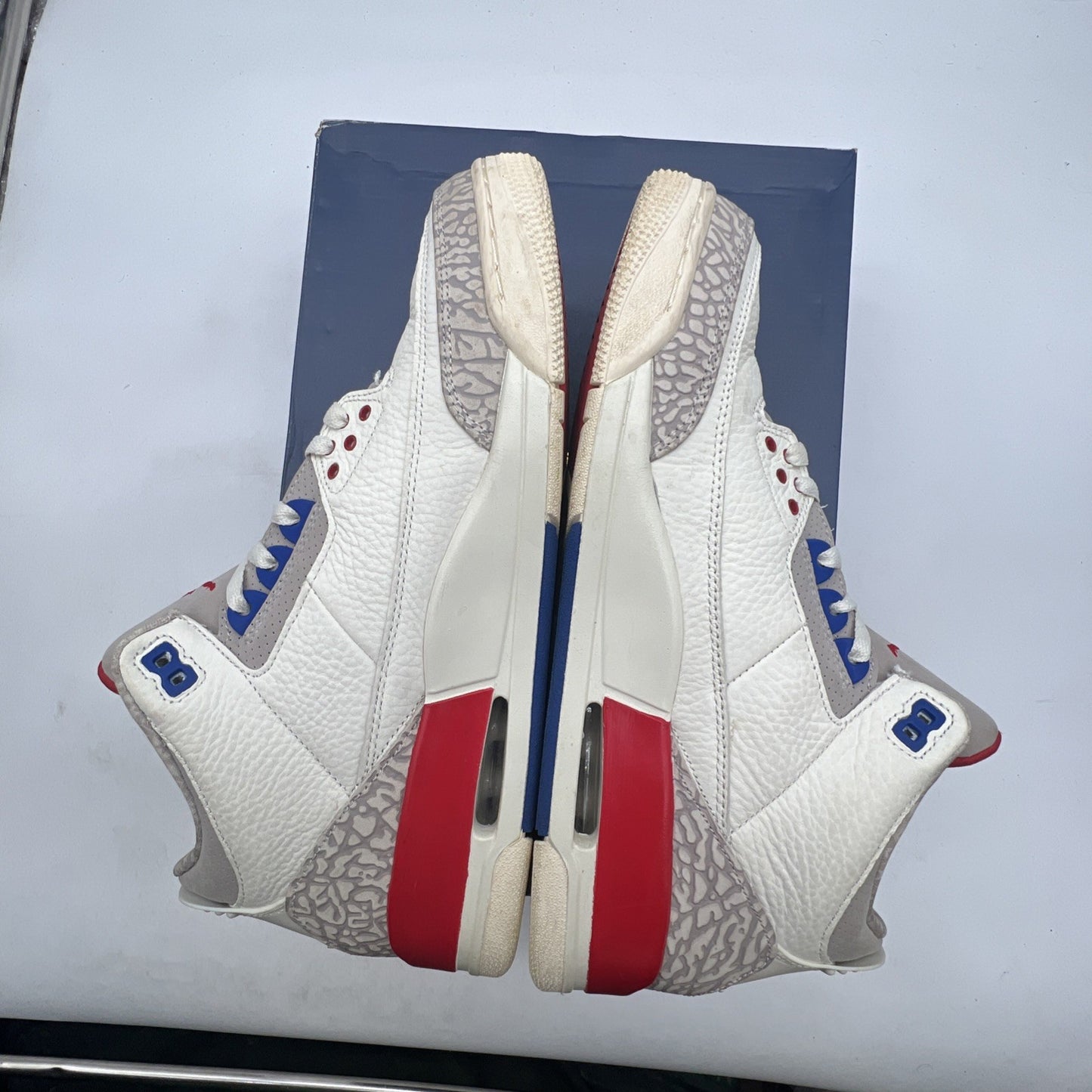 Size 10.5 - Air Jordan 3 Retro International Flight (136064-140)