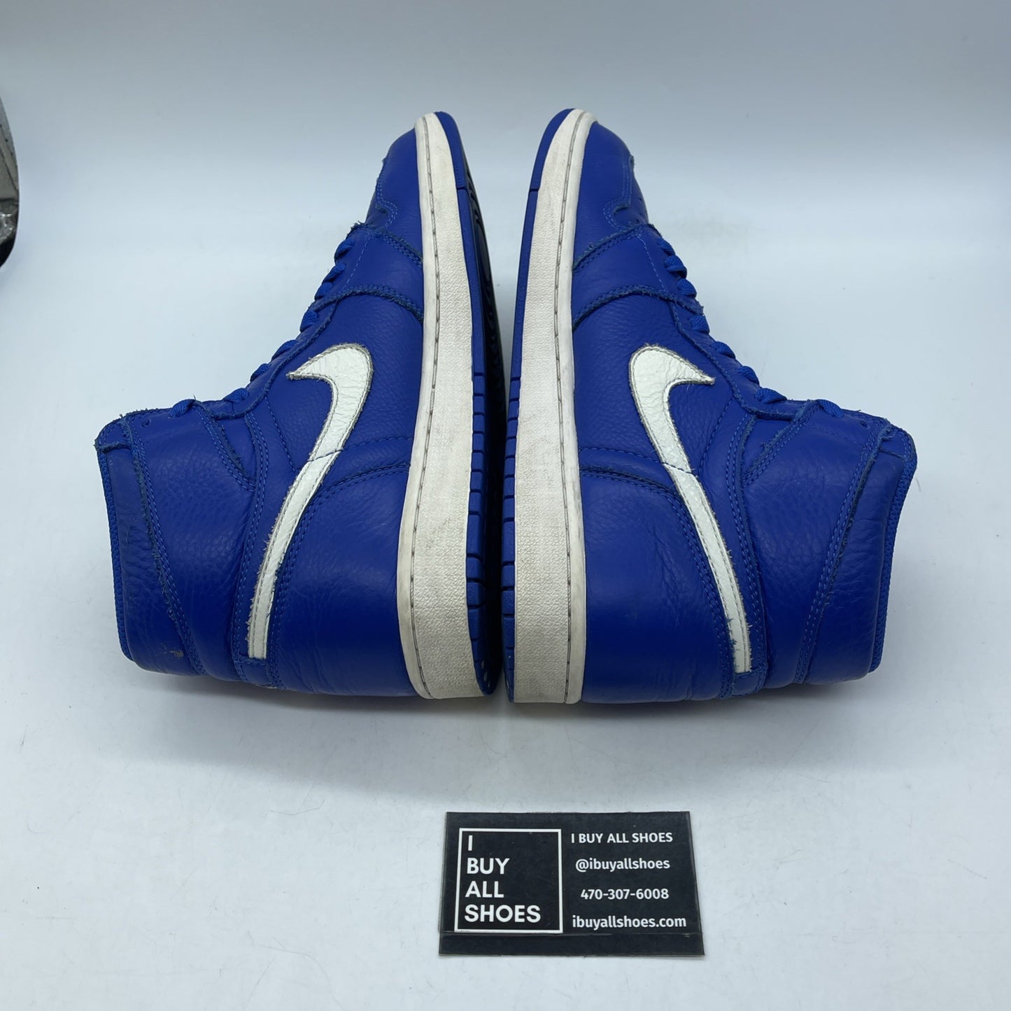 Size 9.5 - Jordan 1 Retro High OG Hyper Royal White Black Leather (555088-401)