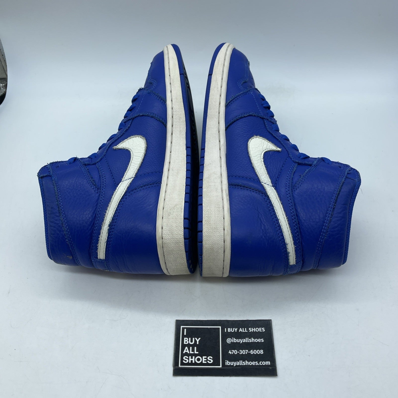 Size 9.5 - Jordan 1 Retro High OG Hyper Royal White Black Leather (555088-401)