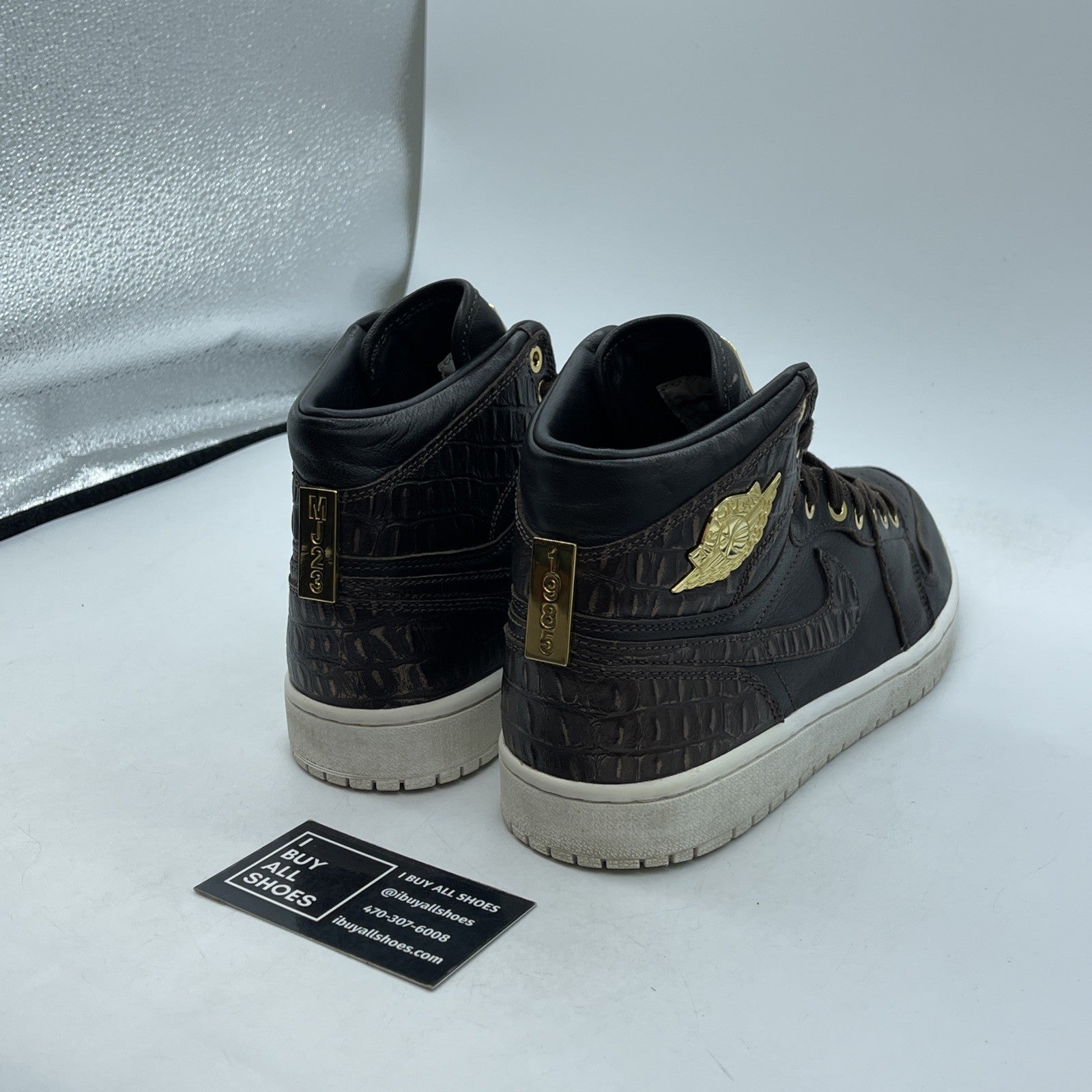 Size 9 - Air Jordan 1 Retro OG Pinnacle High Croc Brown Leather (705075-205)