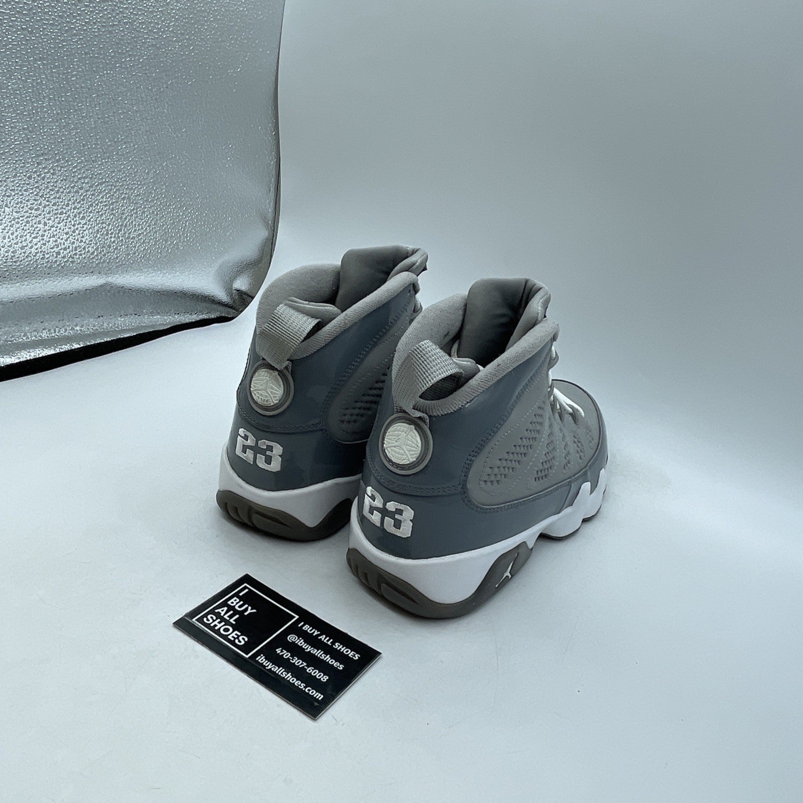 Size 7.5 - Air Jordan 9 Retro 2012 Cool Grey (302370-015)