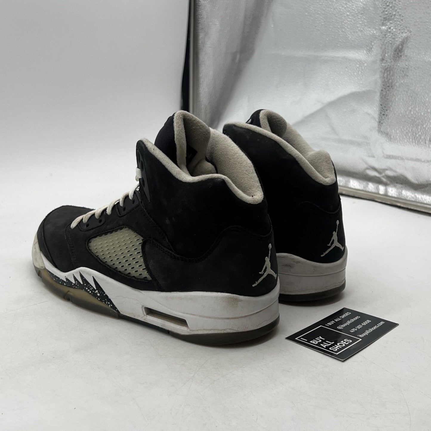 Size 9 - Air Jordan 5 Retro Mid Oreo (CT4838-011)