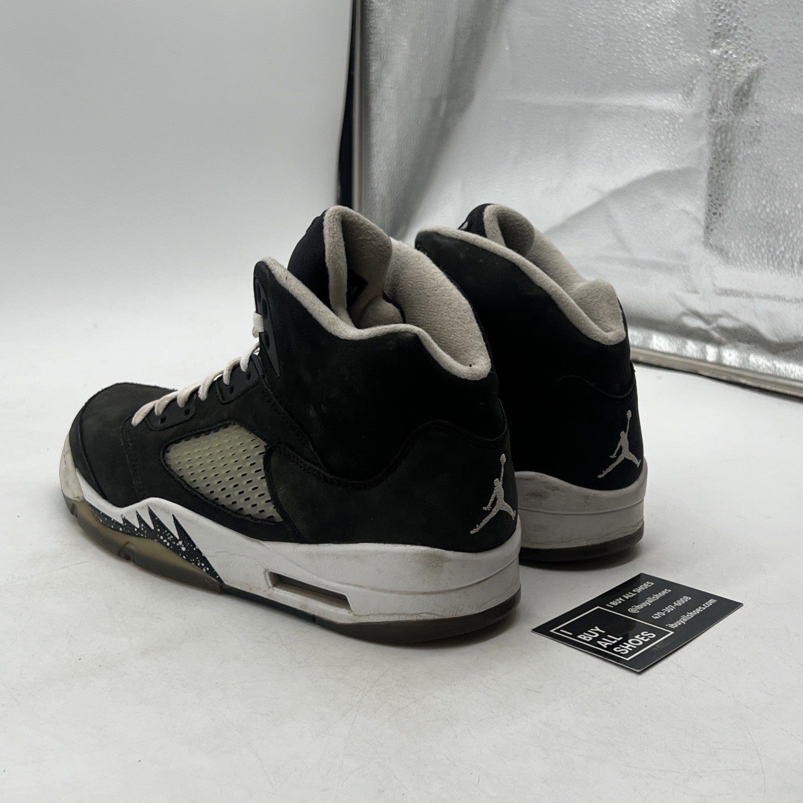Size 9 - Air Jordan 5 Retro Mid Oreo (CT4838-011)