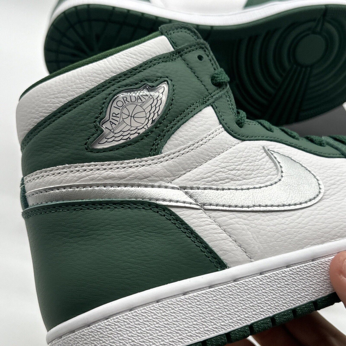 Size 10.5 - Jordan 1 Retro OG High Gorge Green Vnds Og All Clerics Silver White