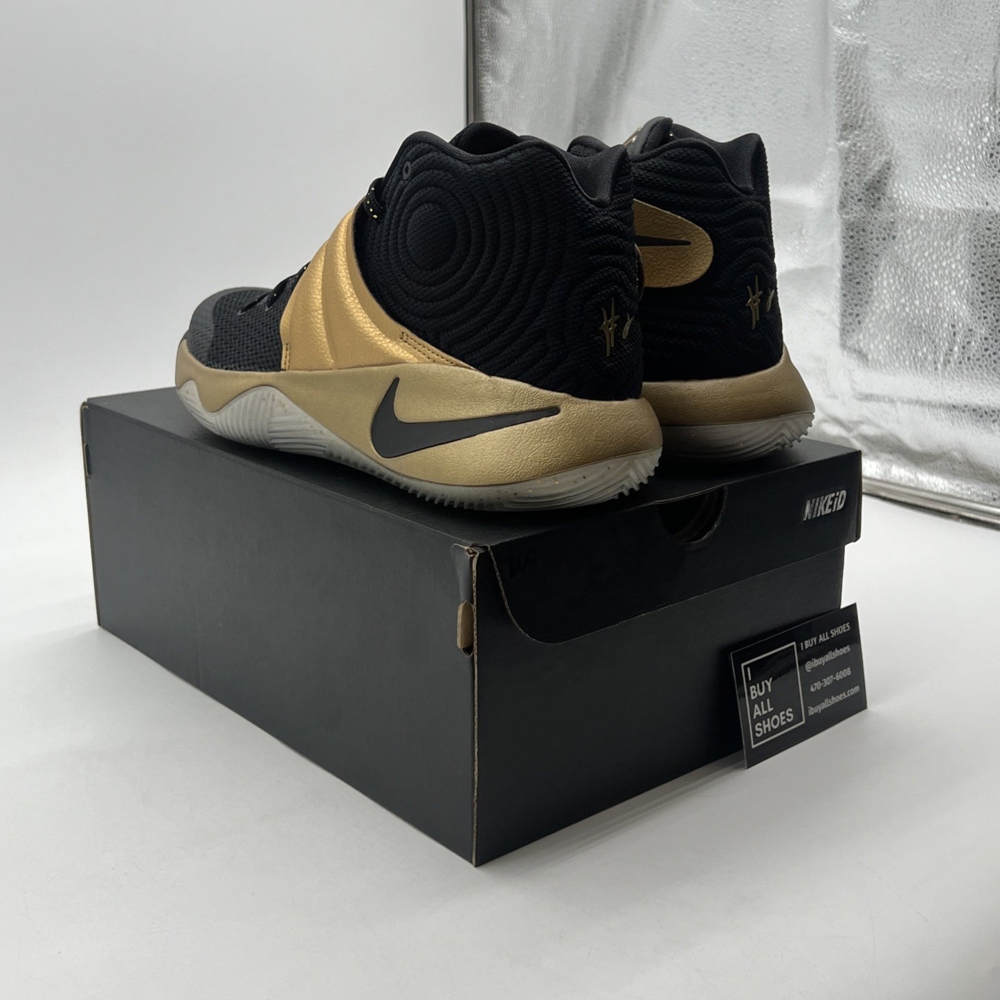 Size 9.5 - Nike Kyrie 2 ID Basketball Nike Black, Gold Rare (843253-981)