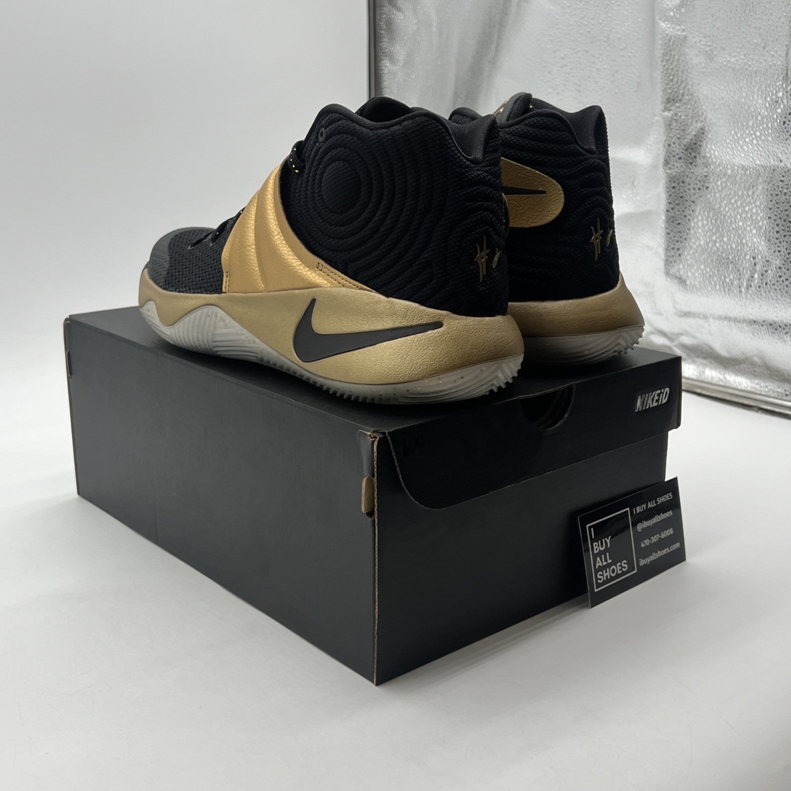 Size 9.5 - Nike Kyrie 2 ID Basketball Nike Black, Gold Rare (843253-981)