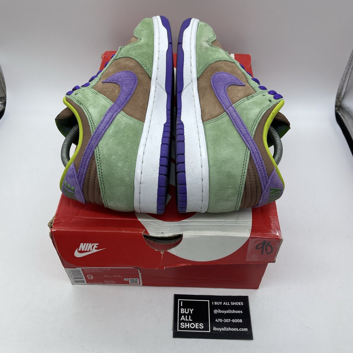 Size 9 - Nike Dunk SP Retro 2020 Low Veneer Green Purple Suede (DA1469-200)