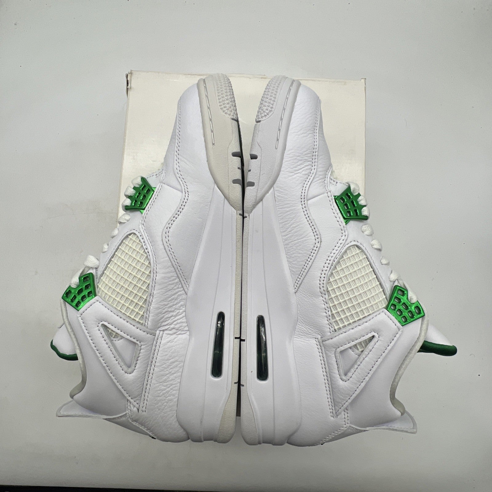Size 10.5 - Air Jordan 4 Retro Green Metallic (CT8527-113)