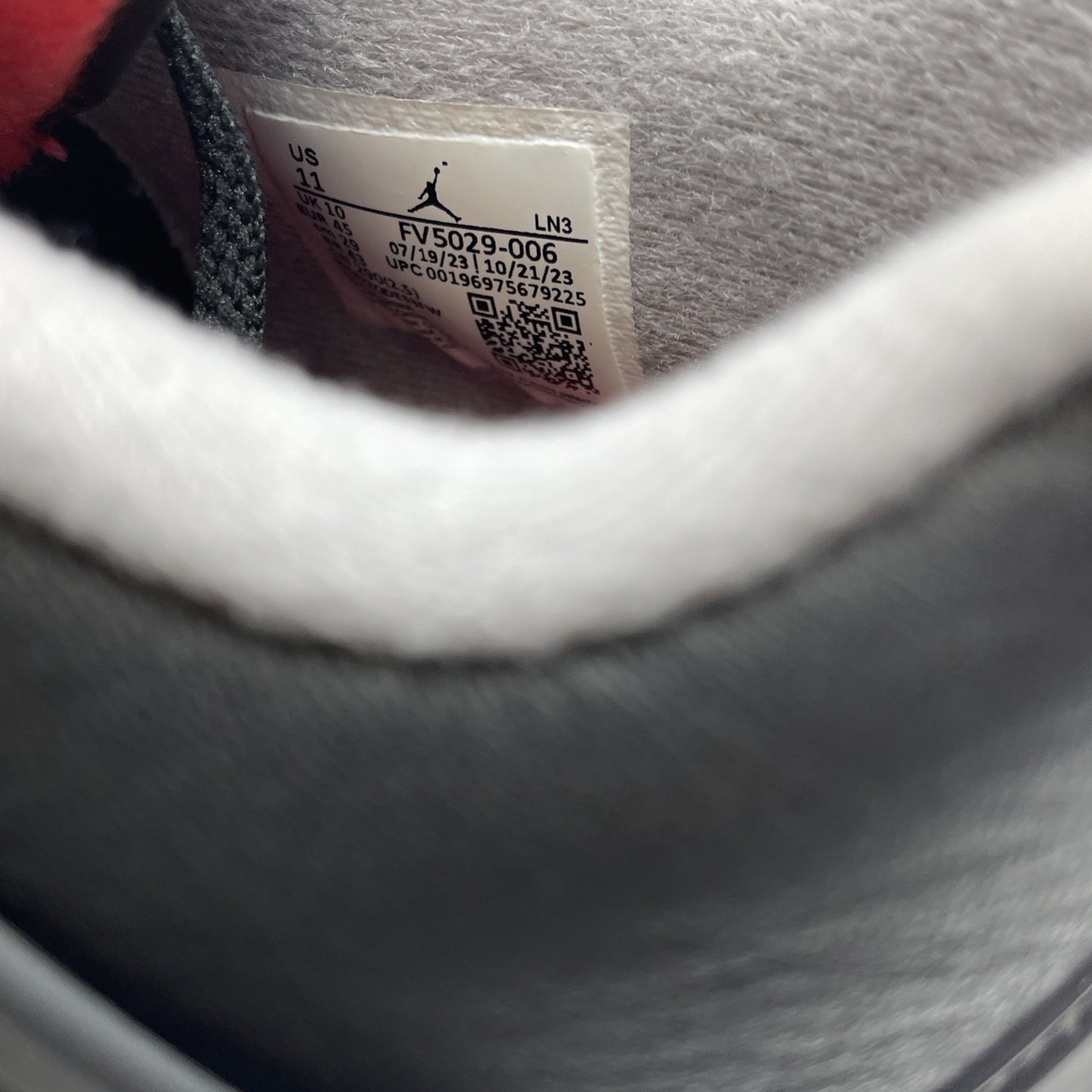Size 11 - Air Jordan 4 Retro bred release 2012 (FV5029-006)