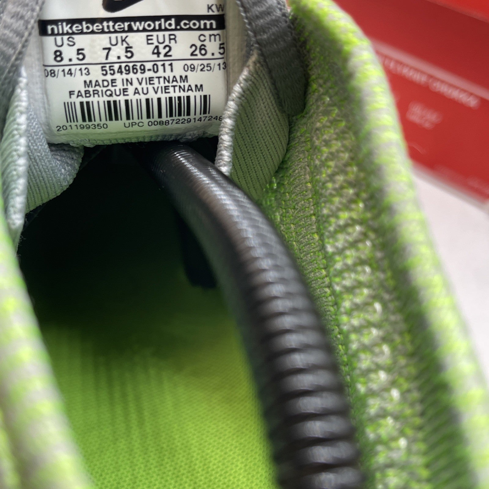 Size 8.5 - Nike Lunar Flyknit Chukka Gray (554969-011)