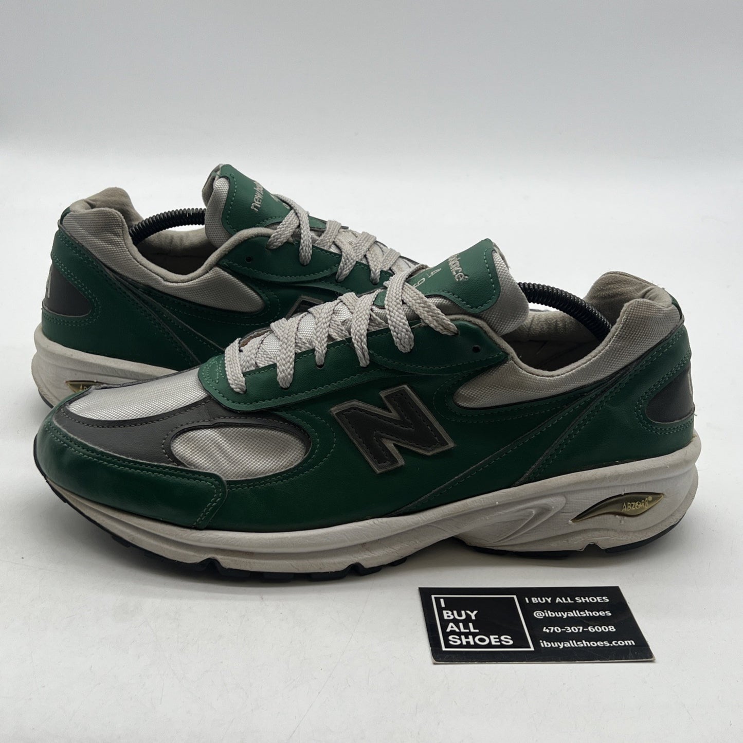 Size 11 - New Balance 2002R Vintage Leather Pack Green (M498GC)