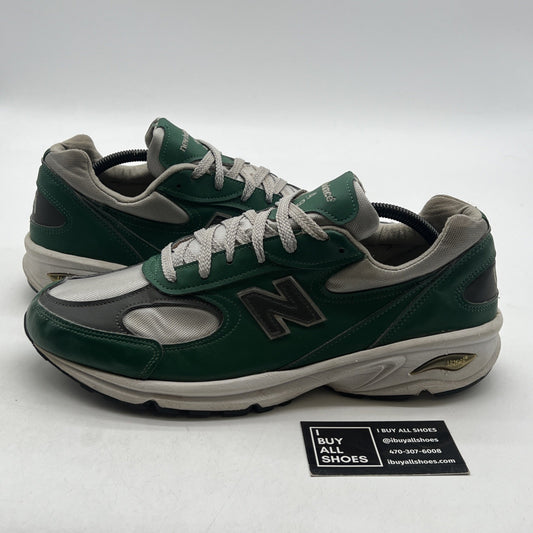 Size 11 - New Balance 2002R Vintage Leather Pack Green (M498GC)