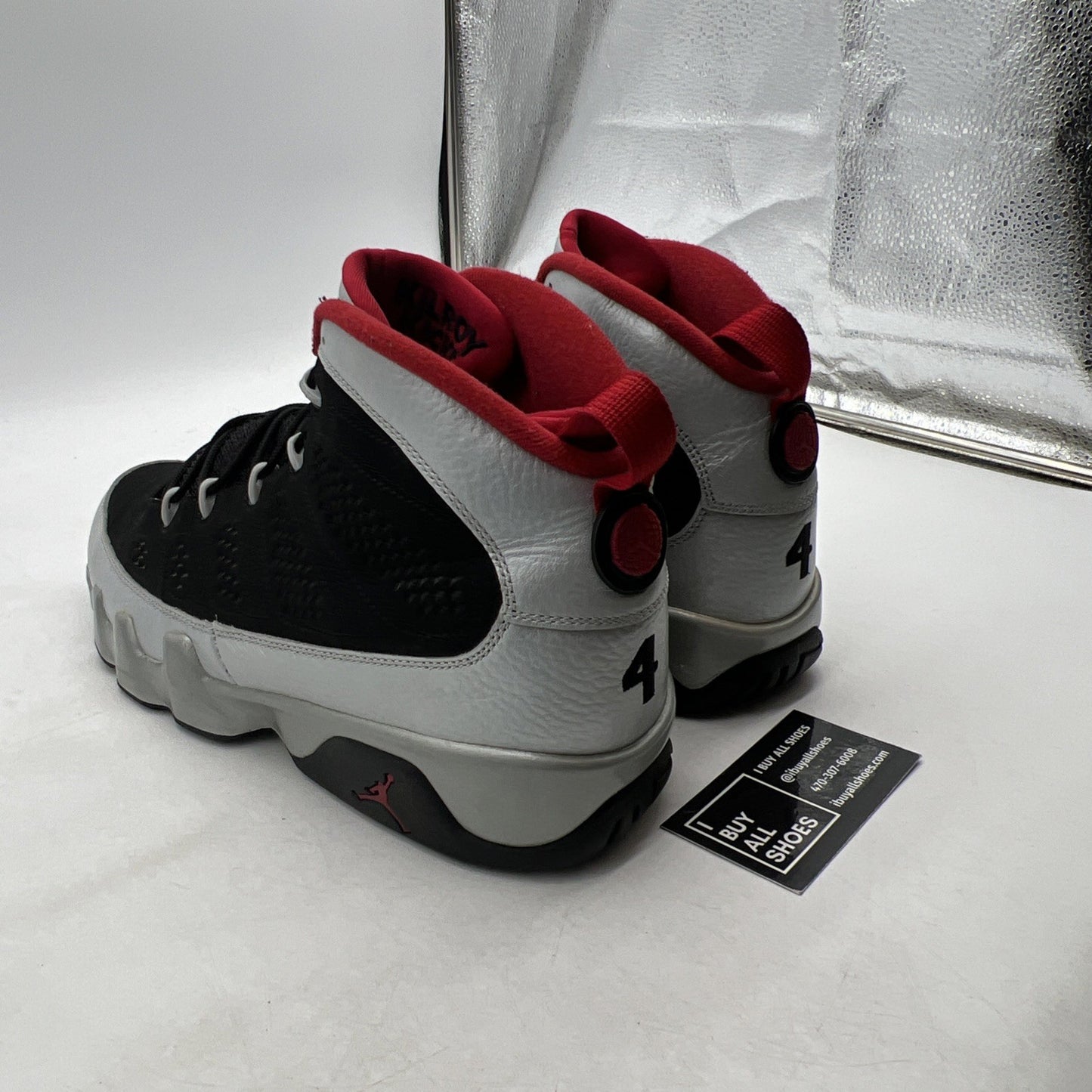Size 12 - Air Jordan 9 Retro Johnny Kilroy (302370-012)