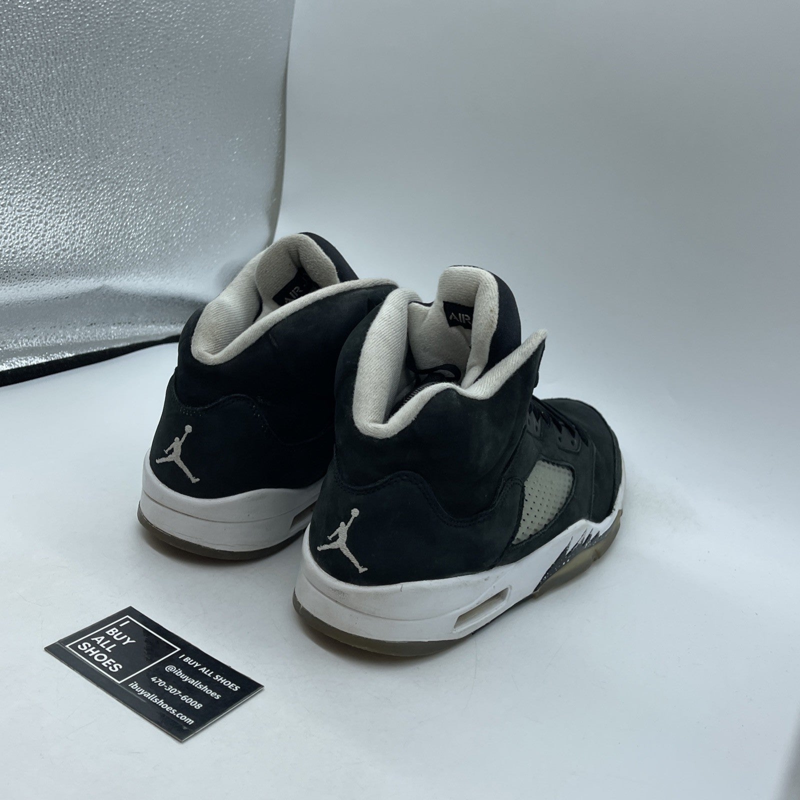 Size 10.5 - Air Jordan 5 Retro Mid Oreo (CT4838-011)