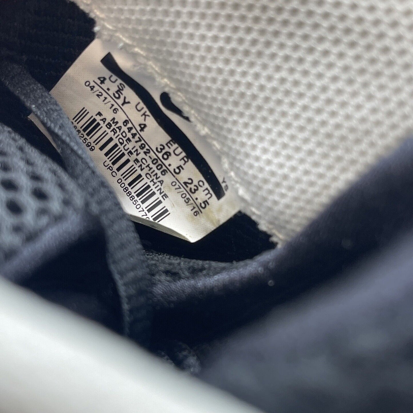 Size 4.5Y (GS) - Nike Little Posite Pro Mid Dr. Doom Black White (644792-006)