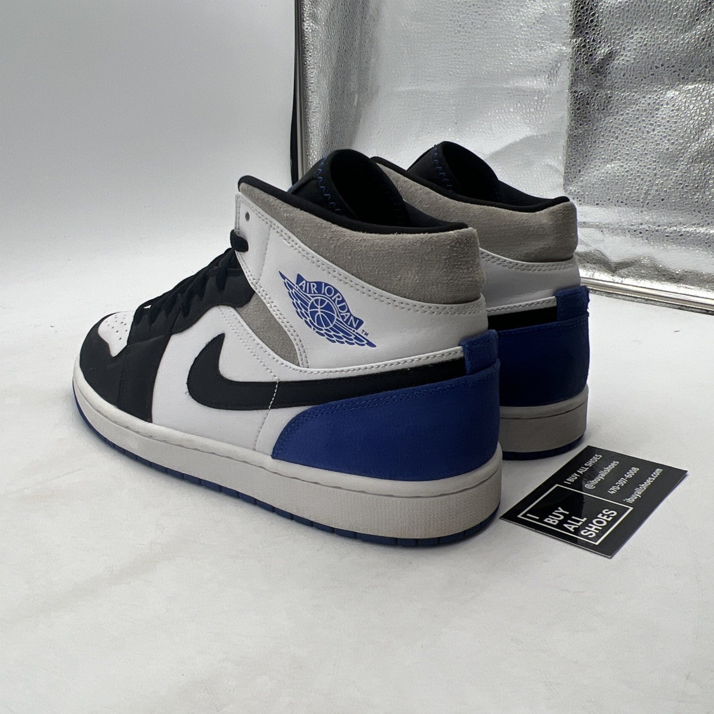Size 11 - Air Jordan 1 SE Mid Royal Black Toe (852542-102)
