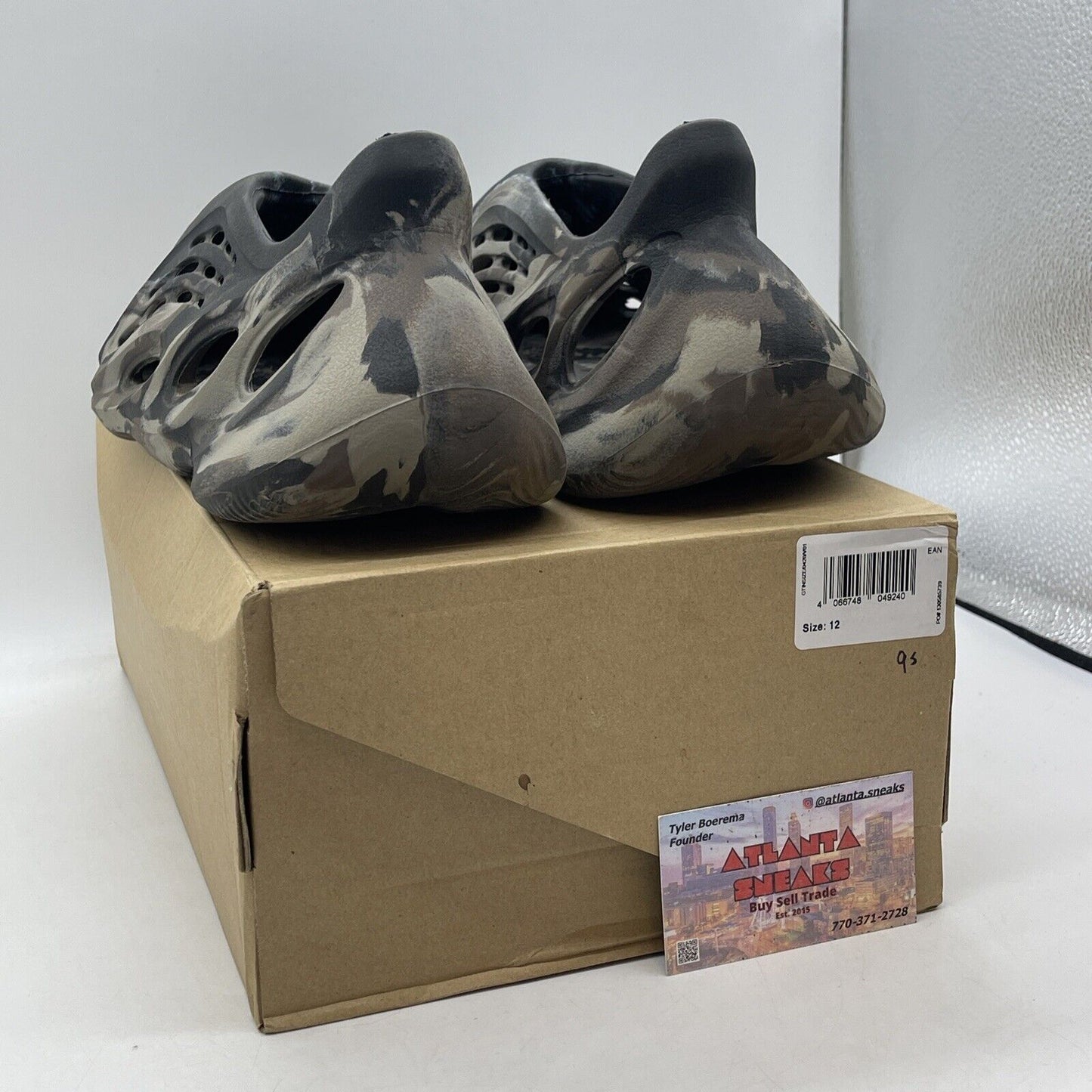 Size 12 - Adidas Yeezy Foam Runner Mx Cinder Black Grey Brown (ID4126)