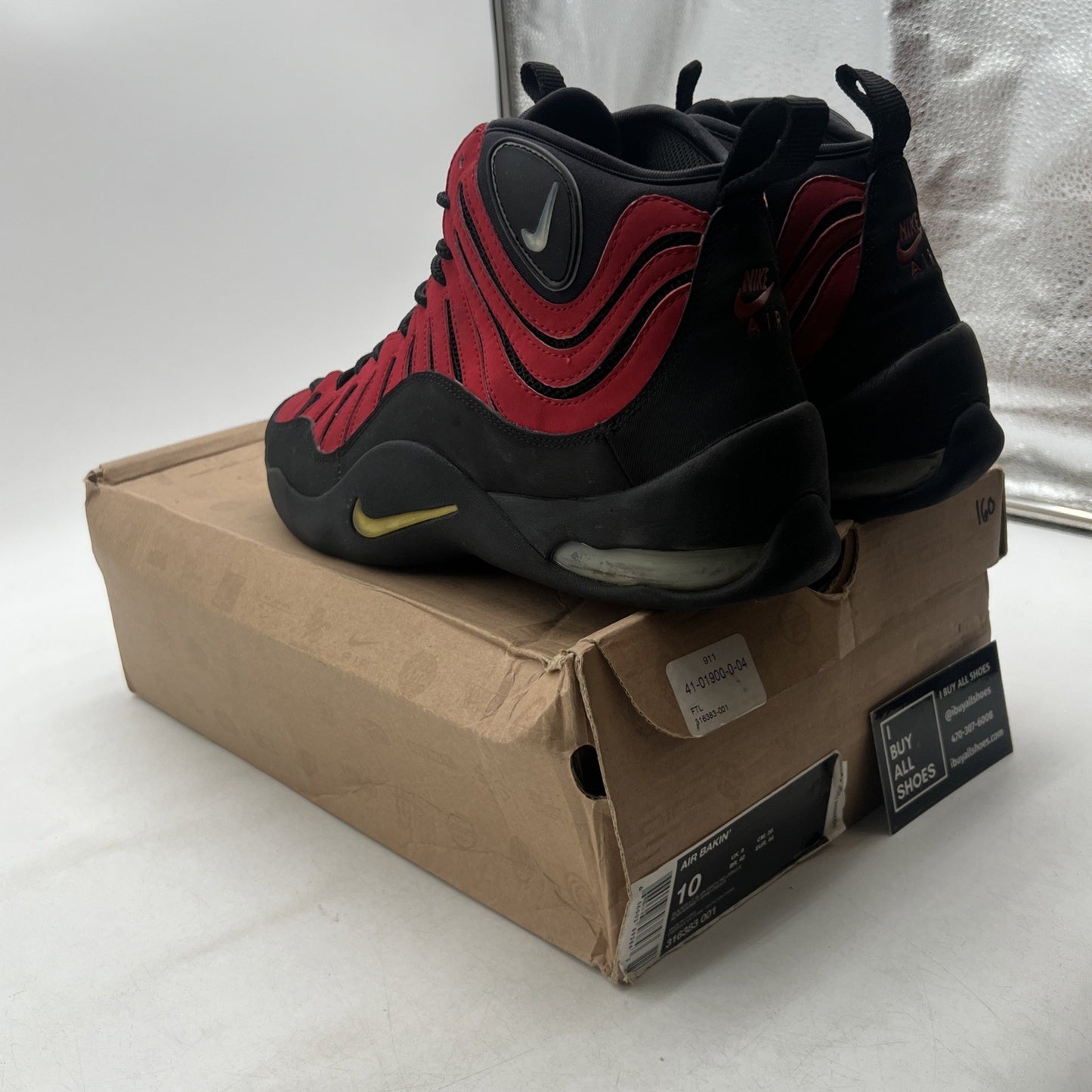 Size 10 - Nike Air Bakin 2013 Black Red (316383-001)