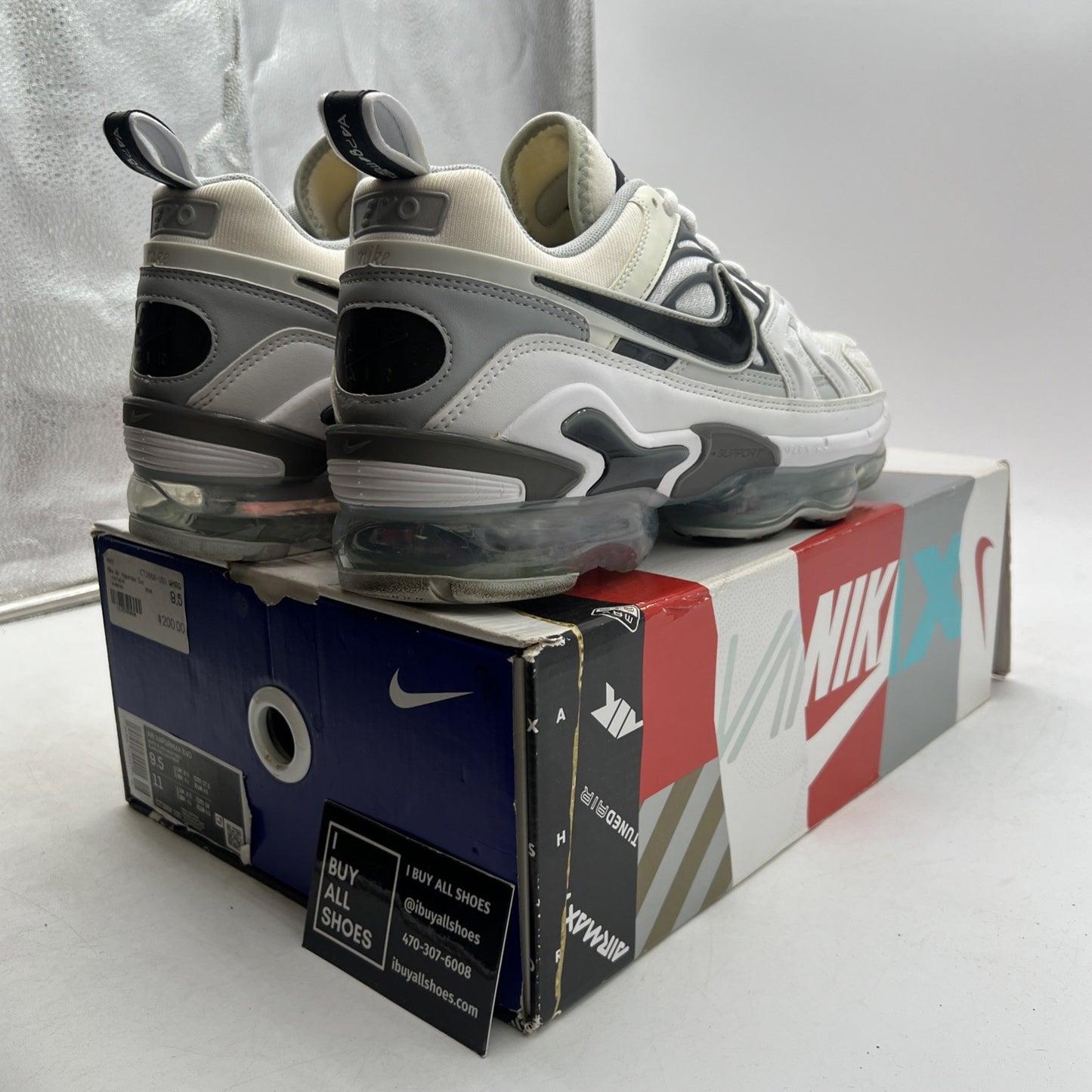 Size 9.5 - Nike Air VaporMax EVO White Black (CT2868-100)