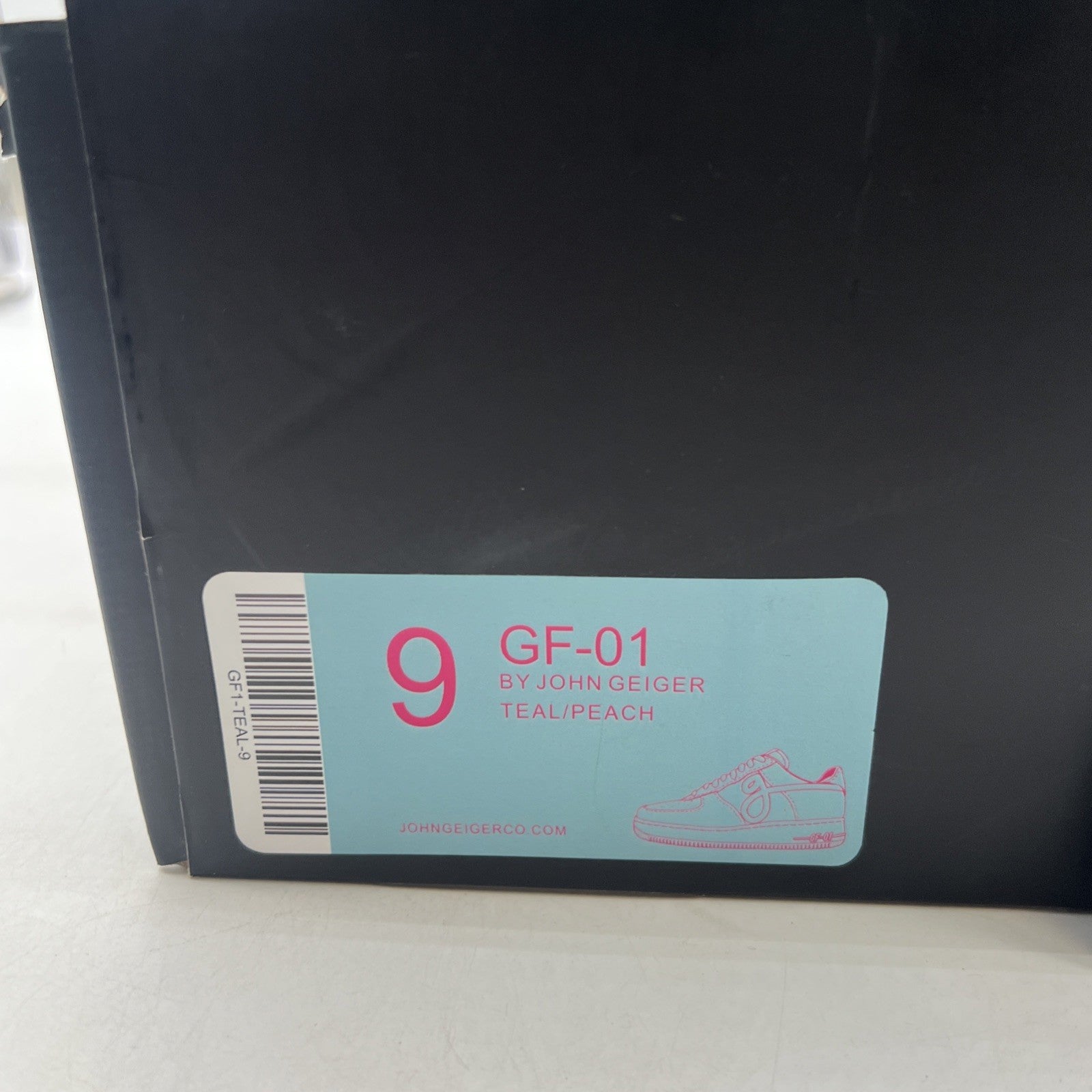 Size 9 - GF-01 By John Geiger 'Teal Pebbled Leather Peach Chenille'