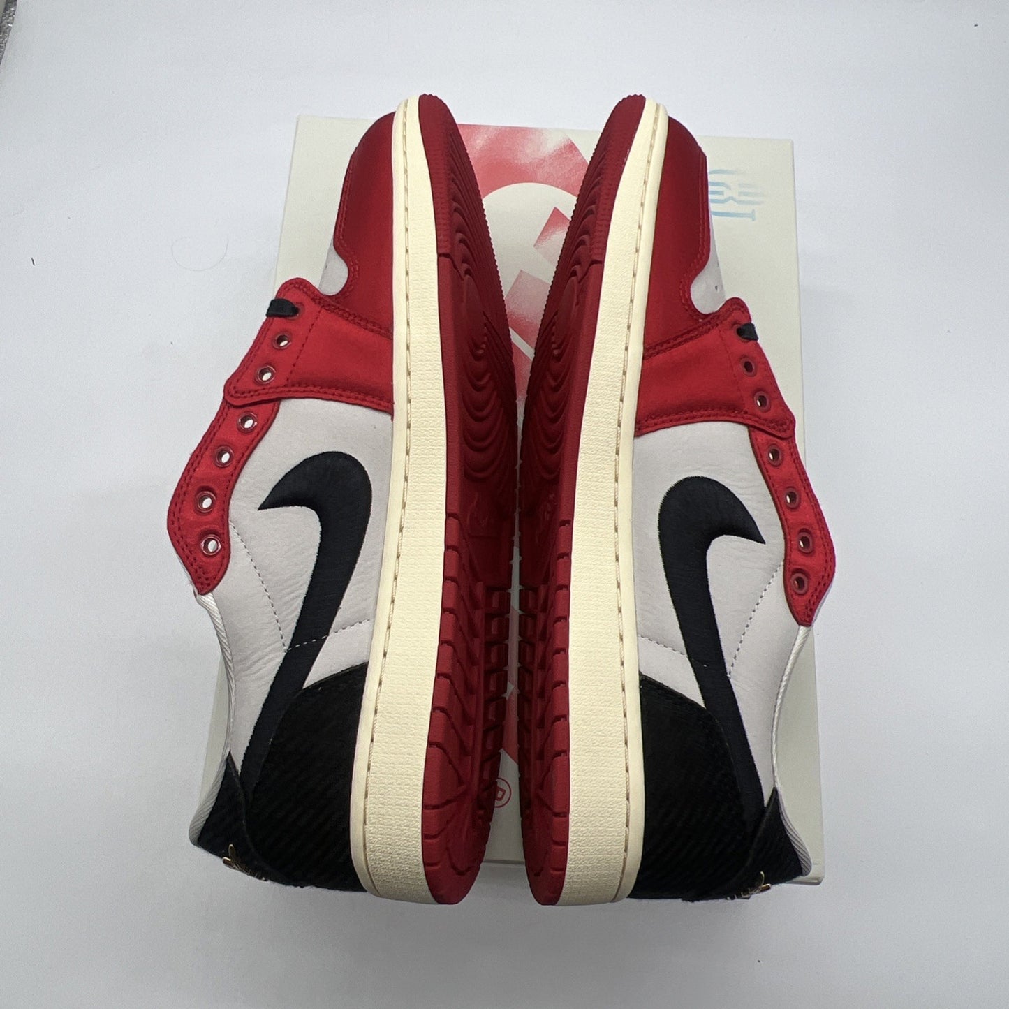 Size 13 - Trophy Room x Air Jordan 1 Retro OG SP Low Rookie Card - Away