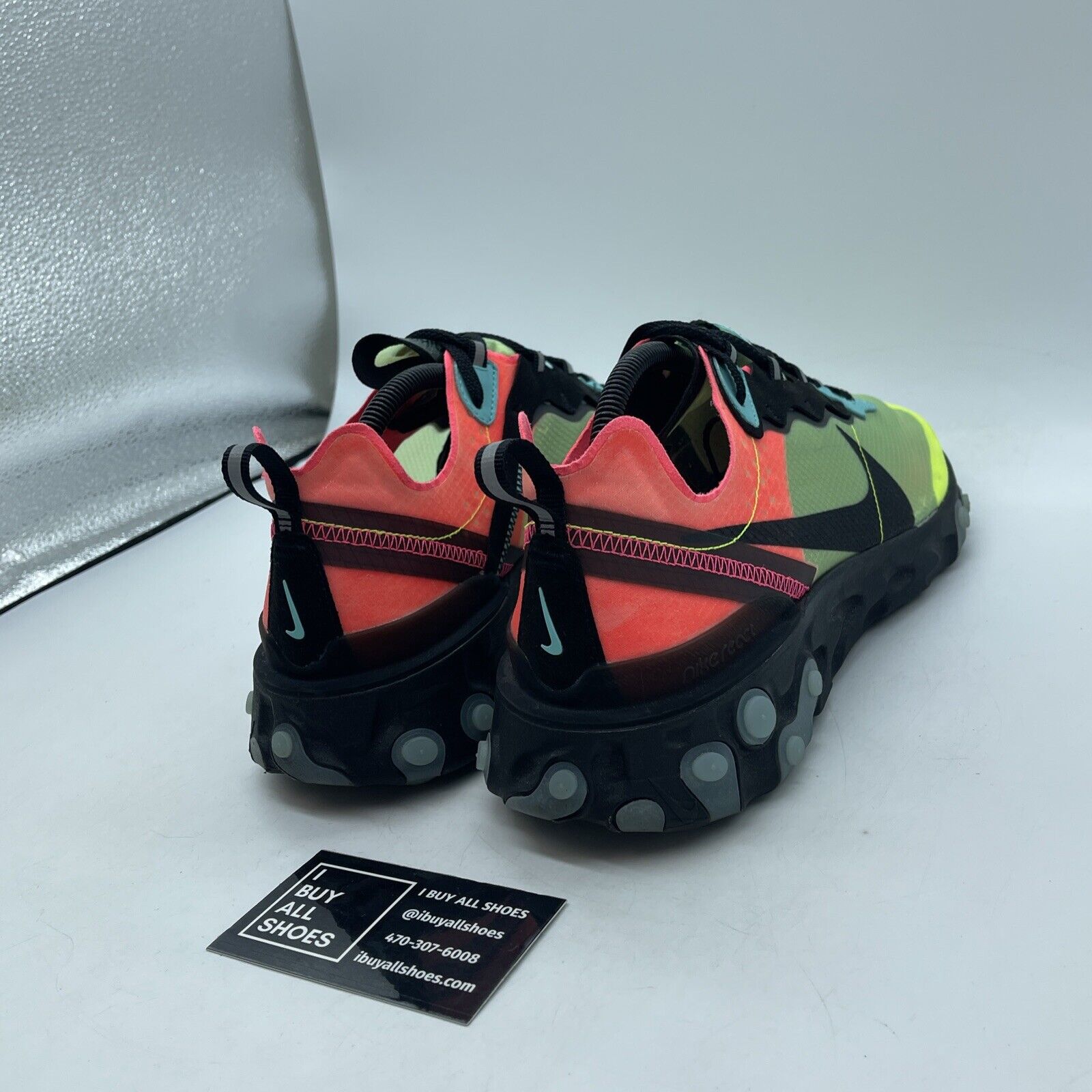 Size 10.5 - Nike React Element 87 Hyper Fusion Pink Black Blue (AQ1090-700)