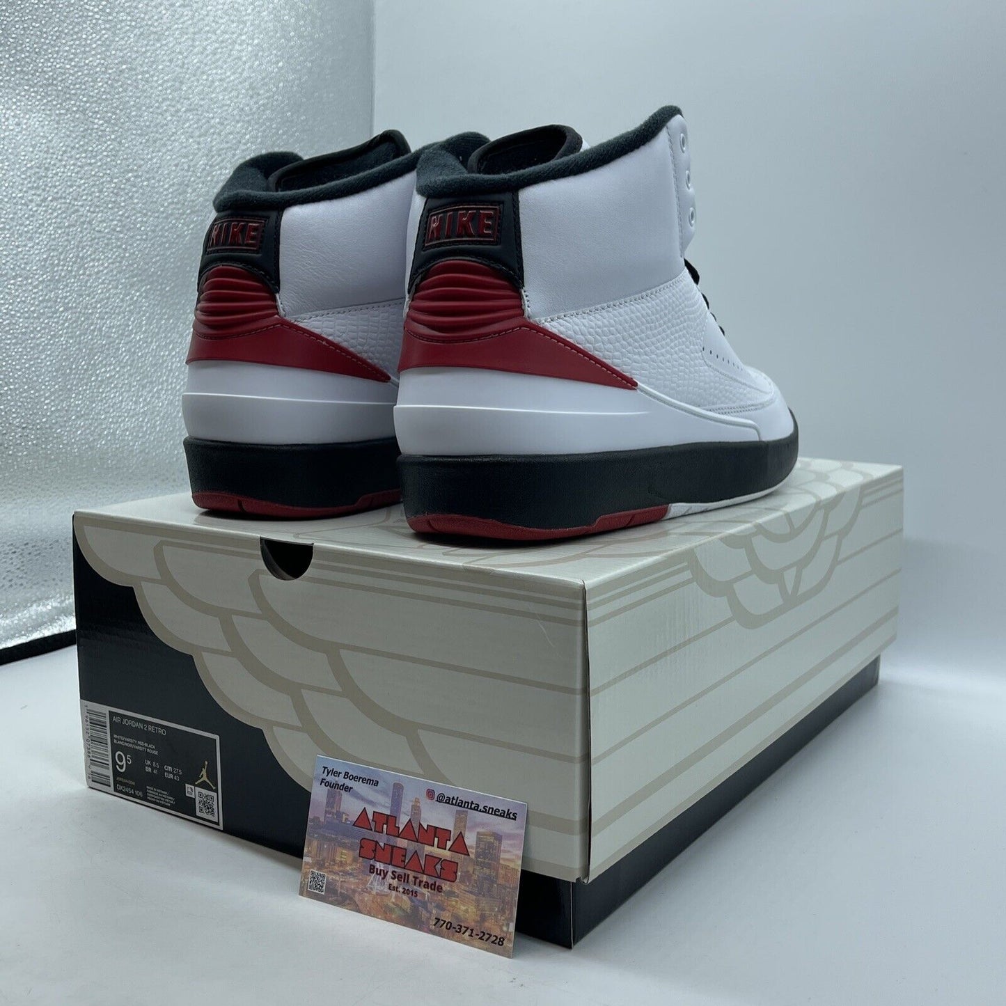 Size 9.5 - Jordan 2 Retro Mid Chicago White Red Black (DX2454-106)