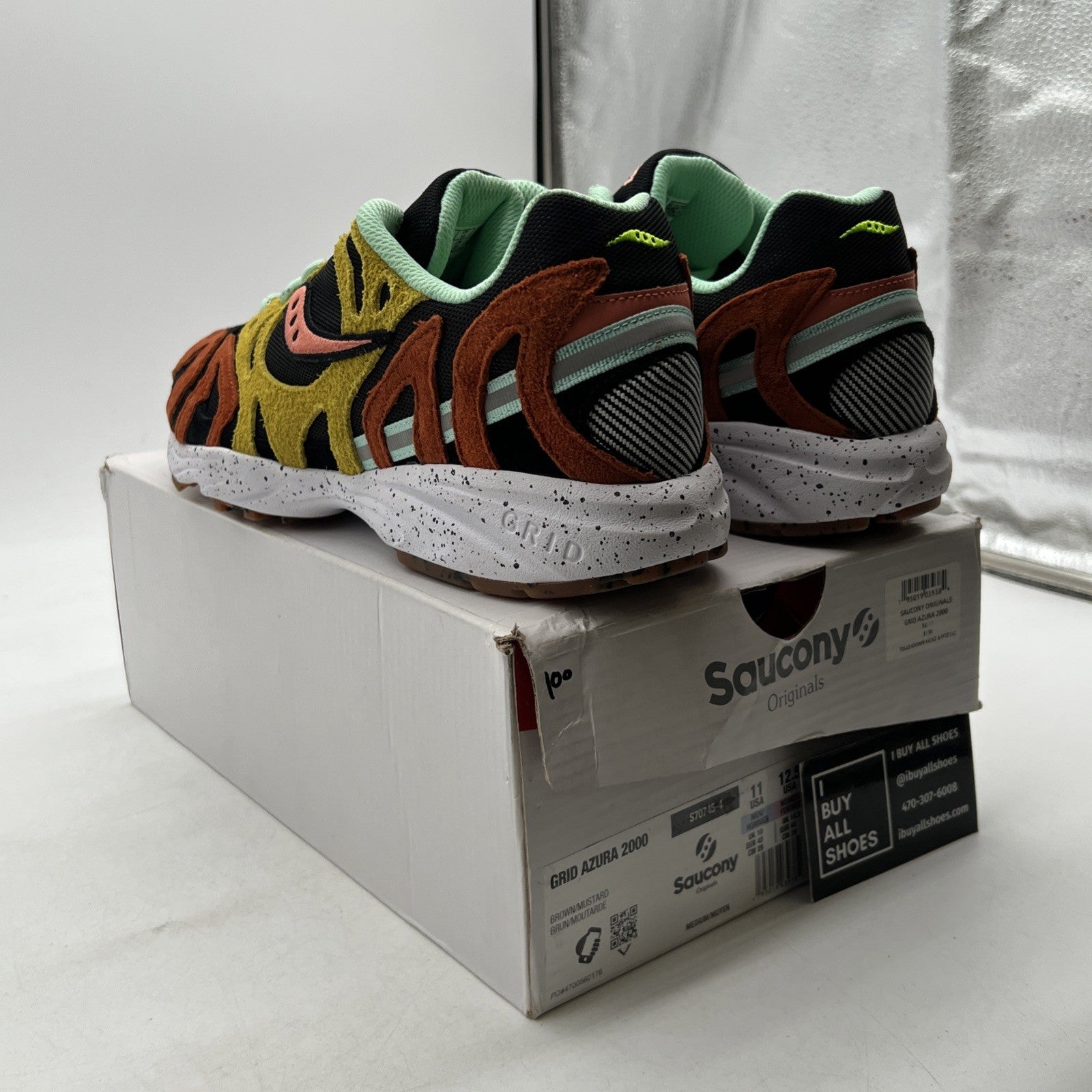 Size 11 - Saucony Grid Azura 2000 Trailian (S70745-4)