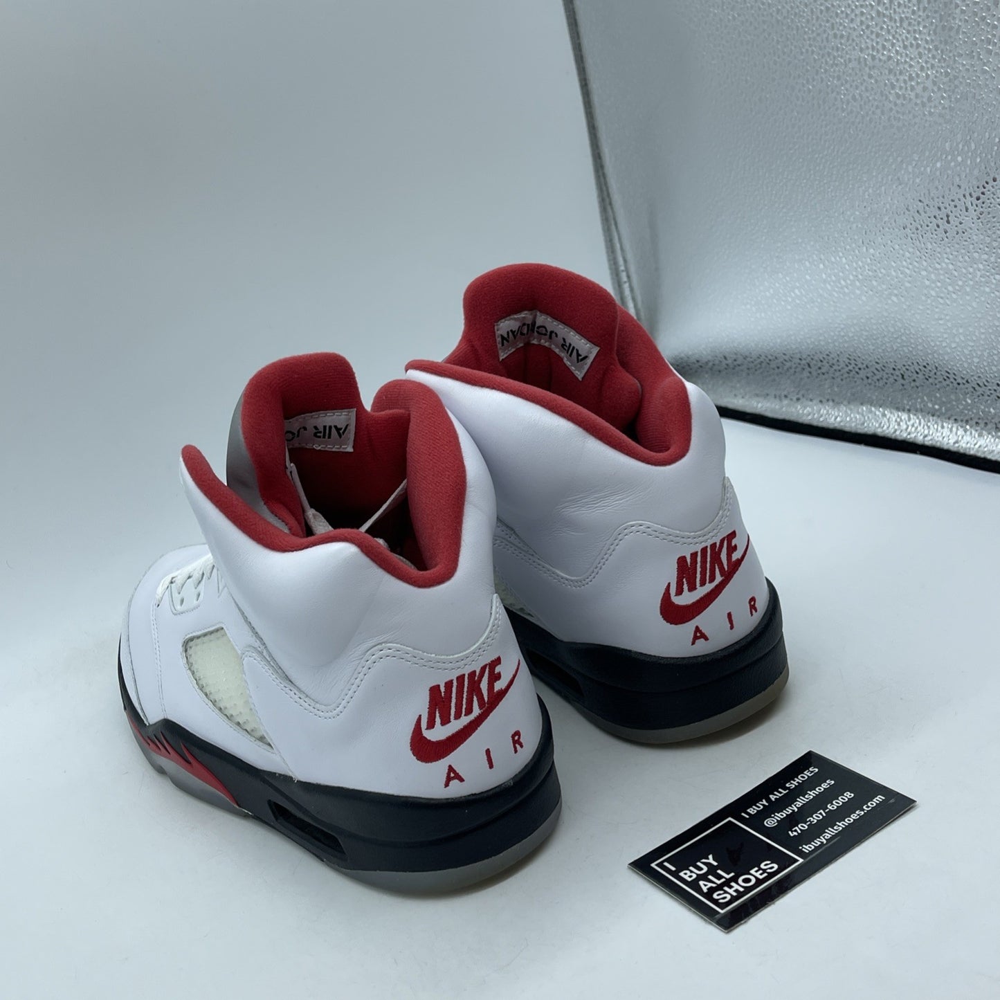 Size 10 - Jordan 5 Retro Mid Fire Red White Black Leather (DA1911-102)